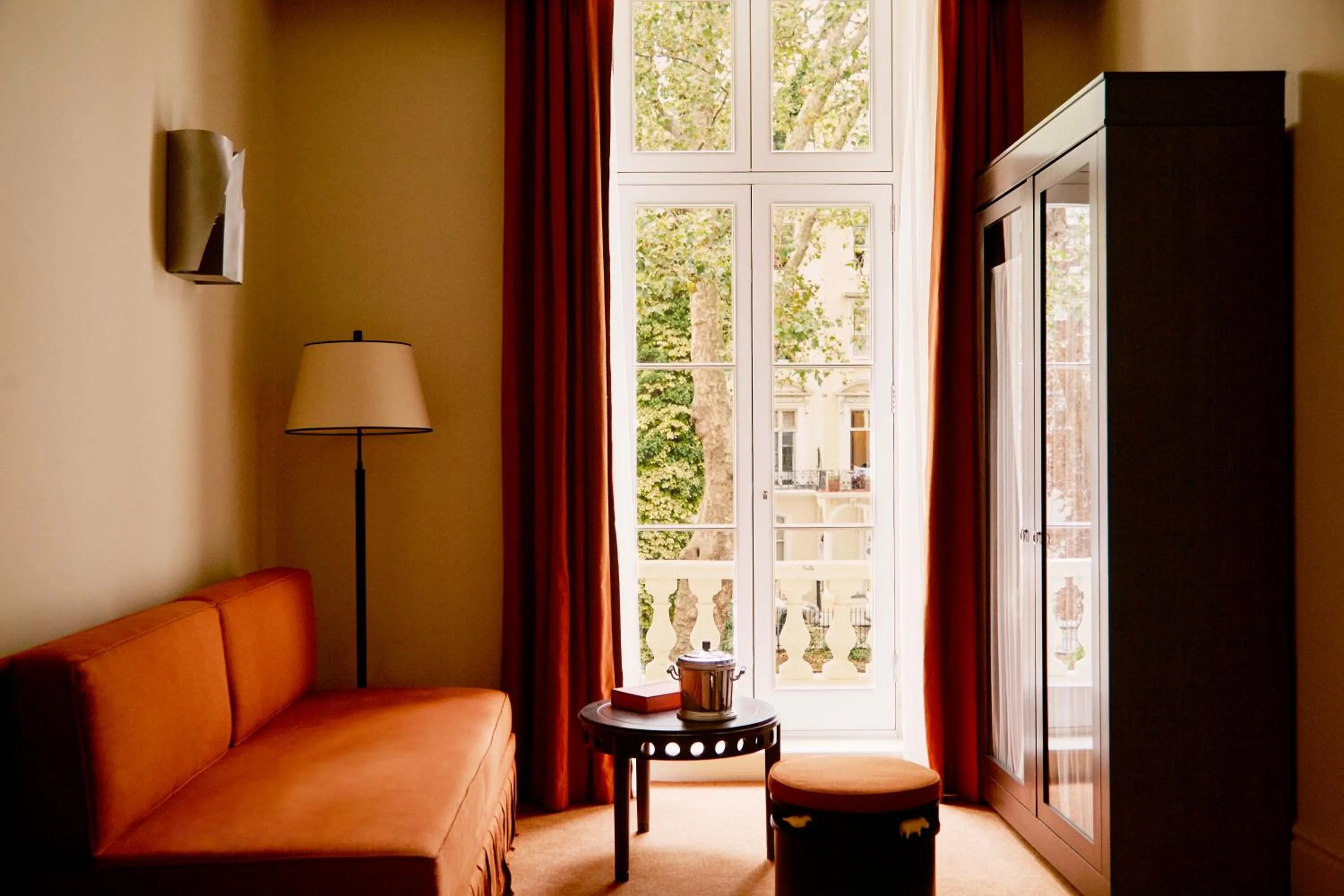 Living room in Grand Hotel Bellevue London