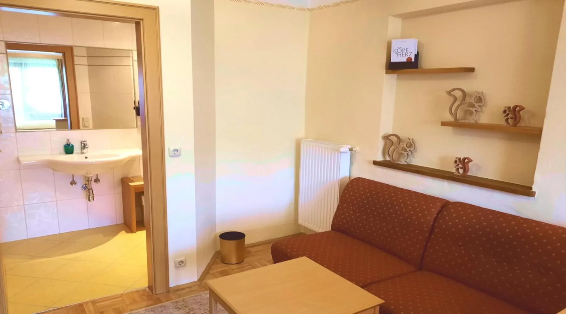 Seating area in Garten - Hotel Sallerhof