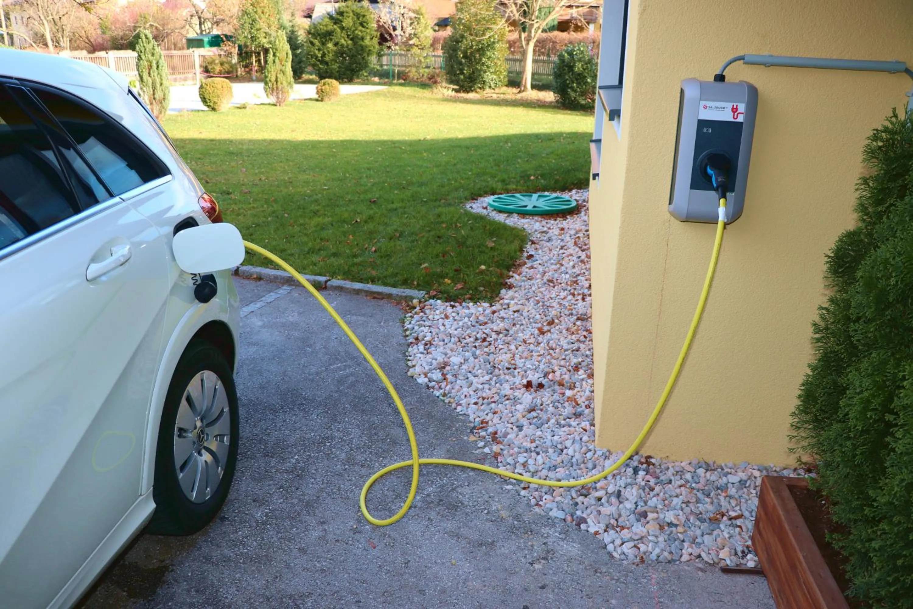 Parking in Garten - Hotel Sallerhof