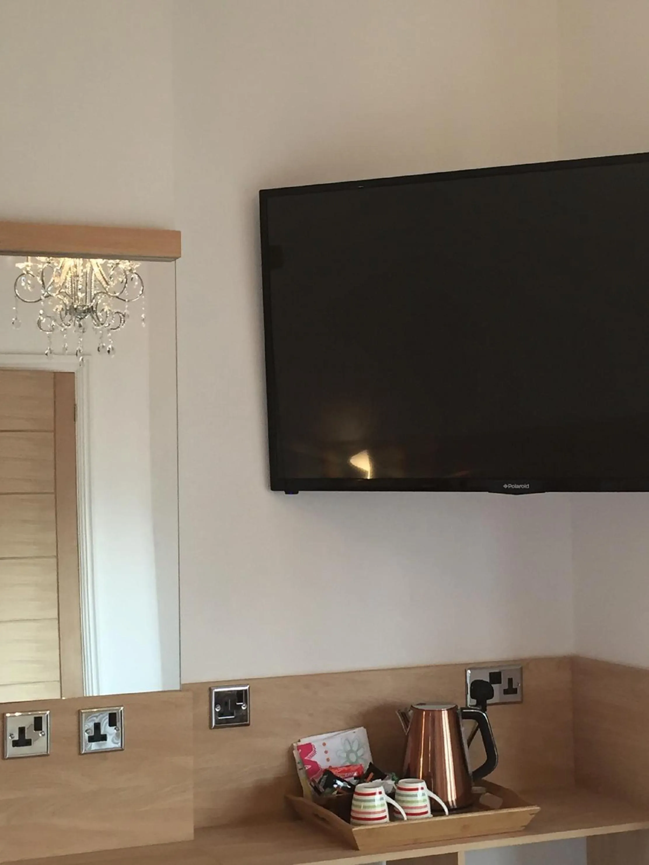 TV and multimedia in The Beaucliffe Hotel