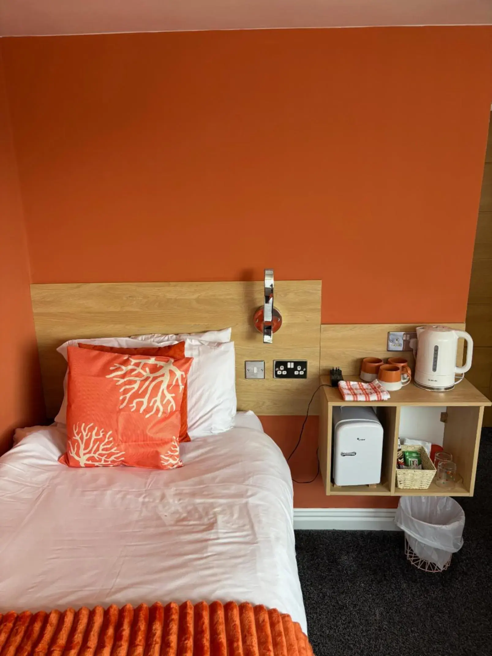 Double Room (2 Adults + 1 Child ) Second Floor in The Beaucliffe Hotel Double Room (2 Adults + 1 Child ) Second Floor in The Beaucliffe Hotel