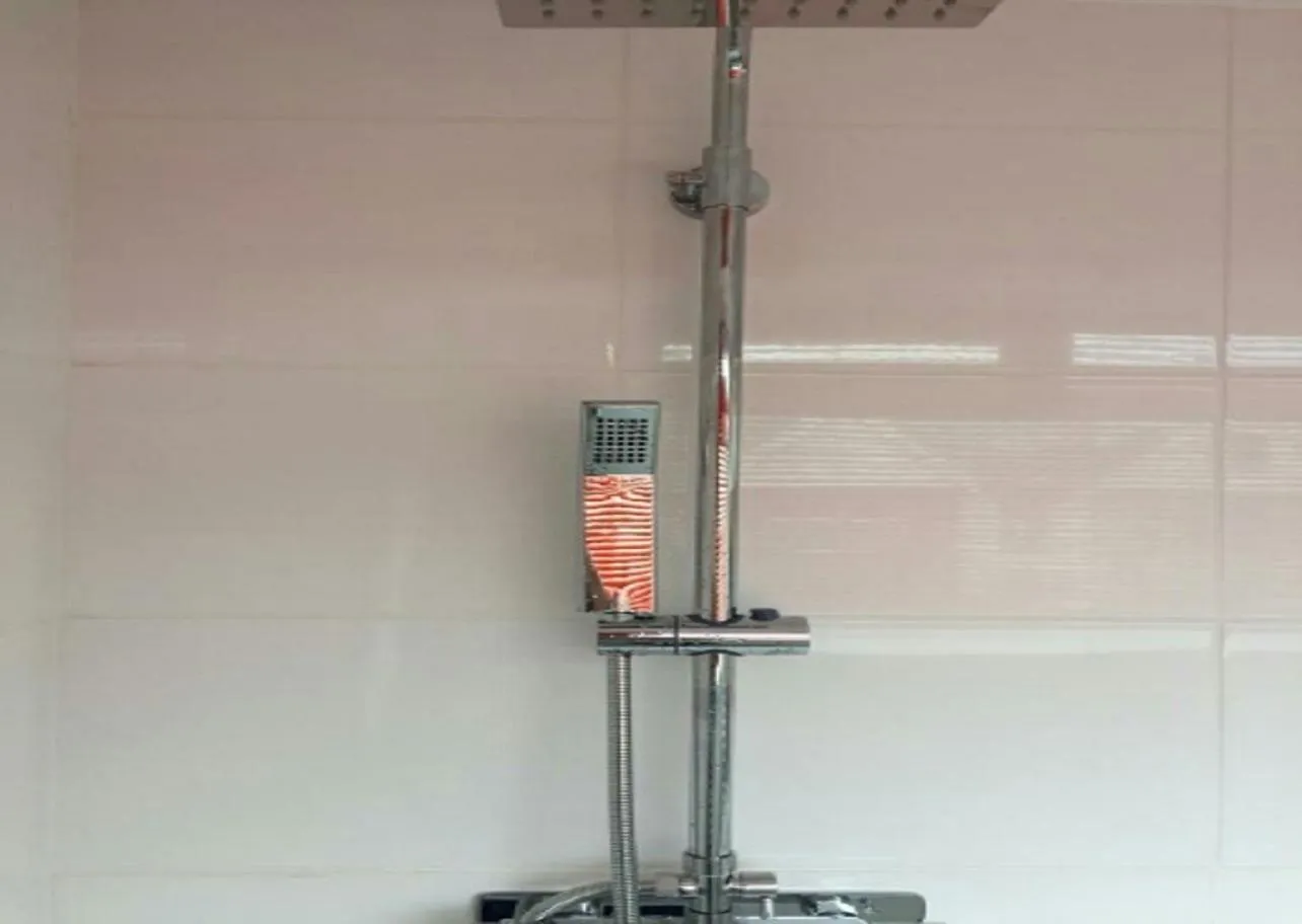 Shower in The Beaucliffe Hotel