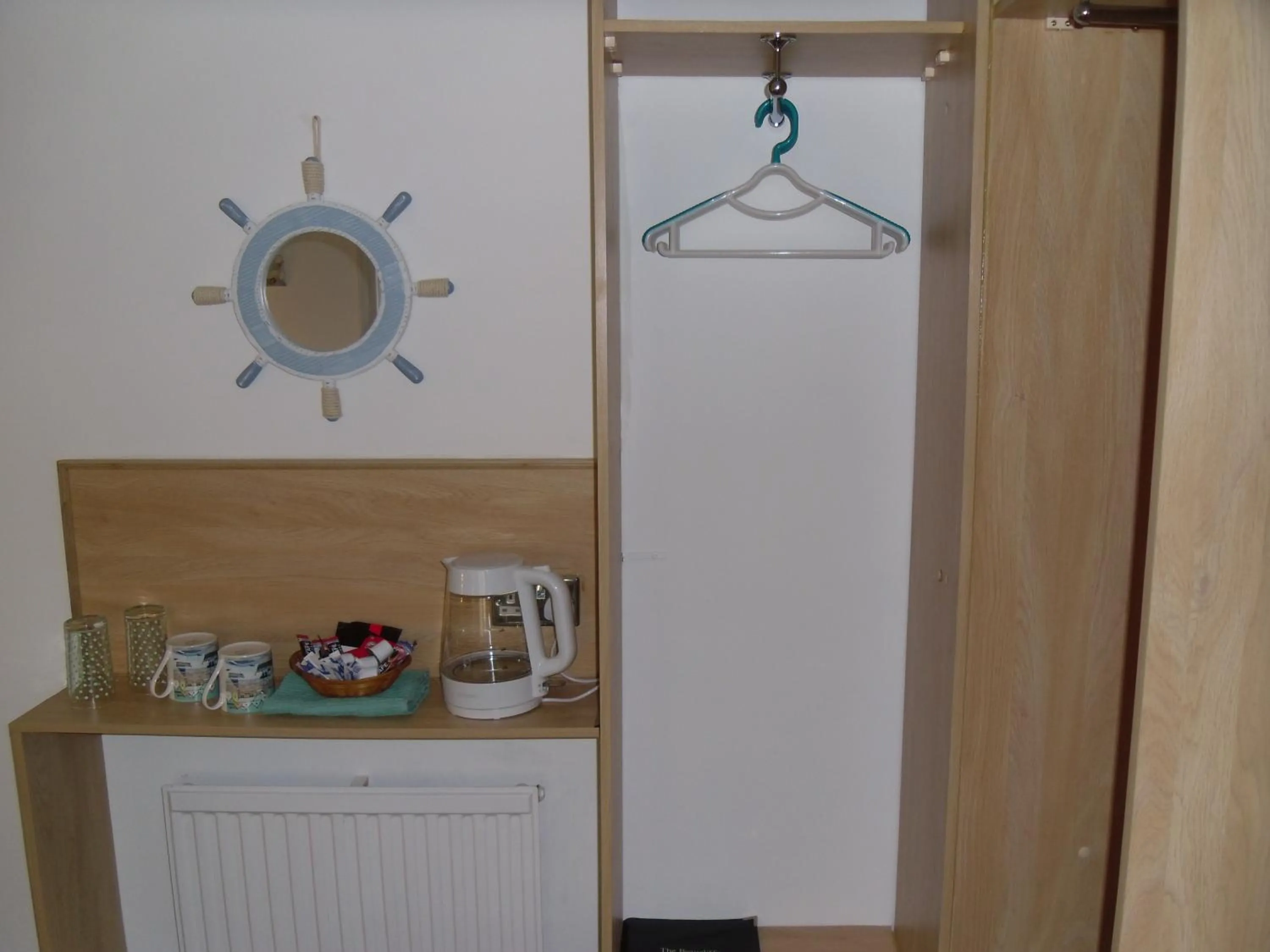 Coffee/tea facilities in The Beaucliffe Hotel