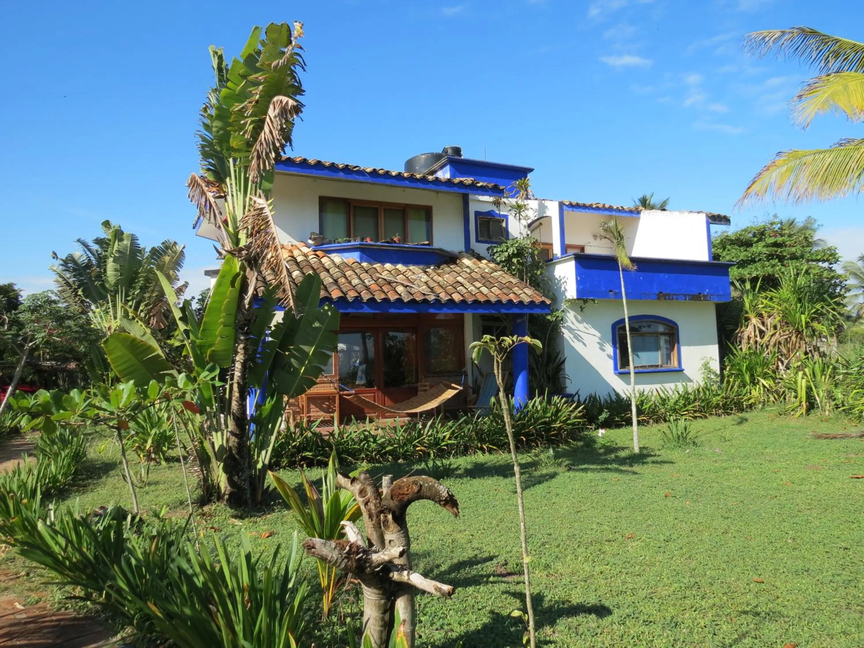 Property building in Eco Coco Loco by Rotamundos