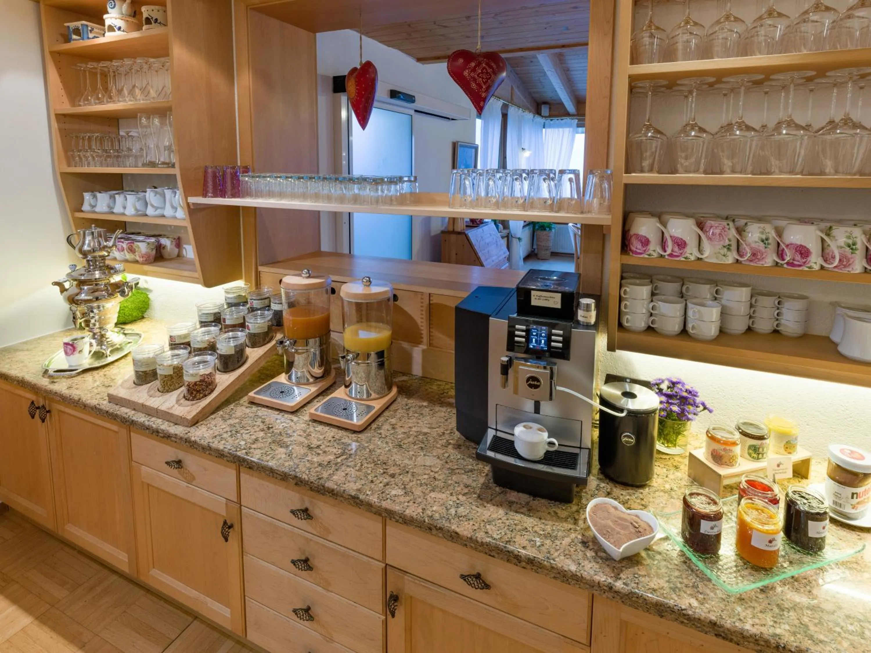 Breakfast in Gartenhotel Rosenhof bei Kitzbühel