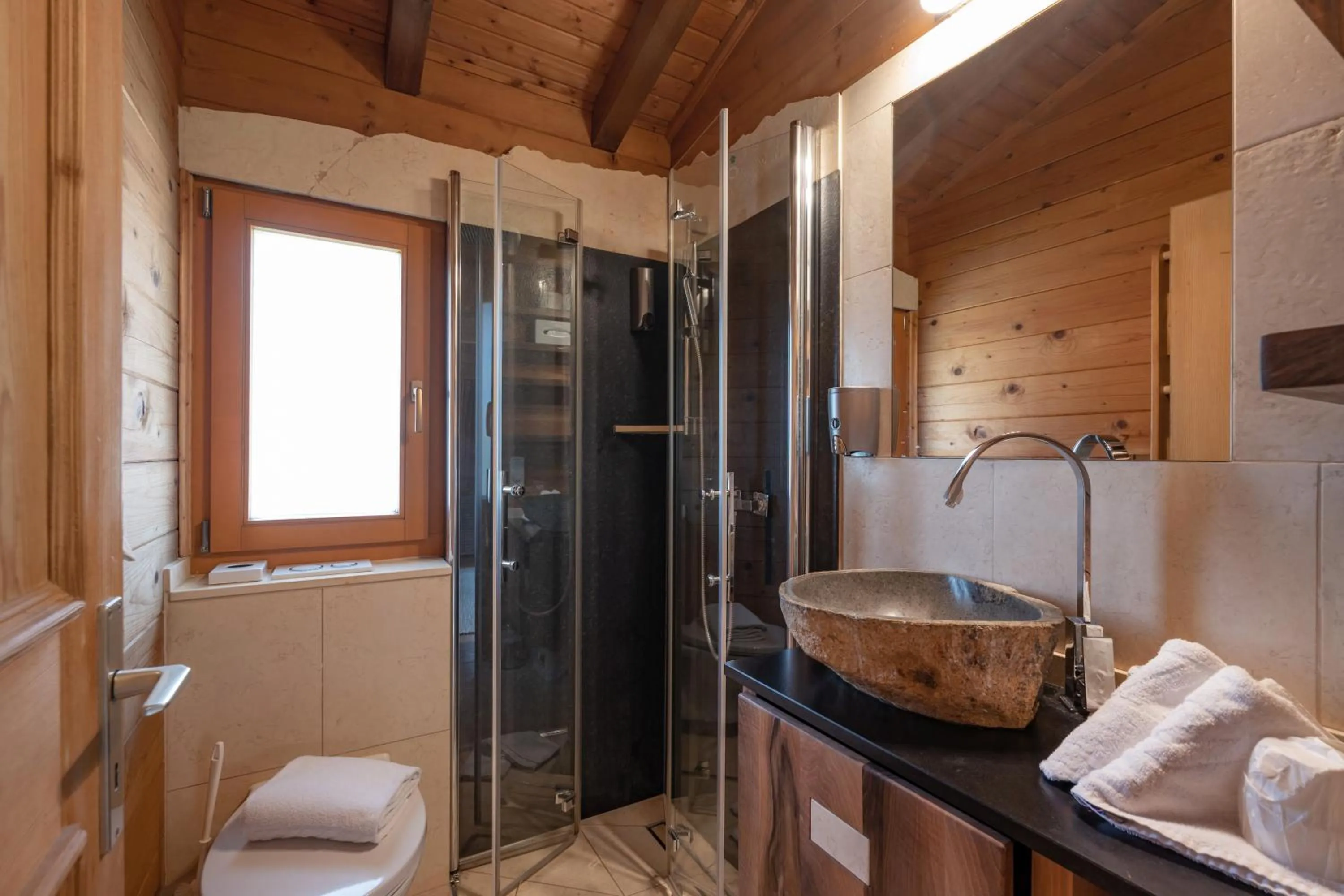 Shower in Gartenhotel Rosenhof bei Kitzbühel