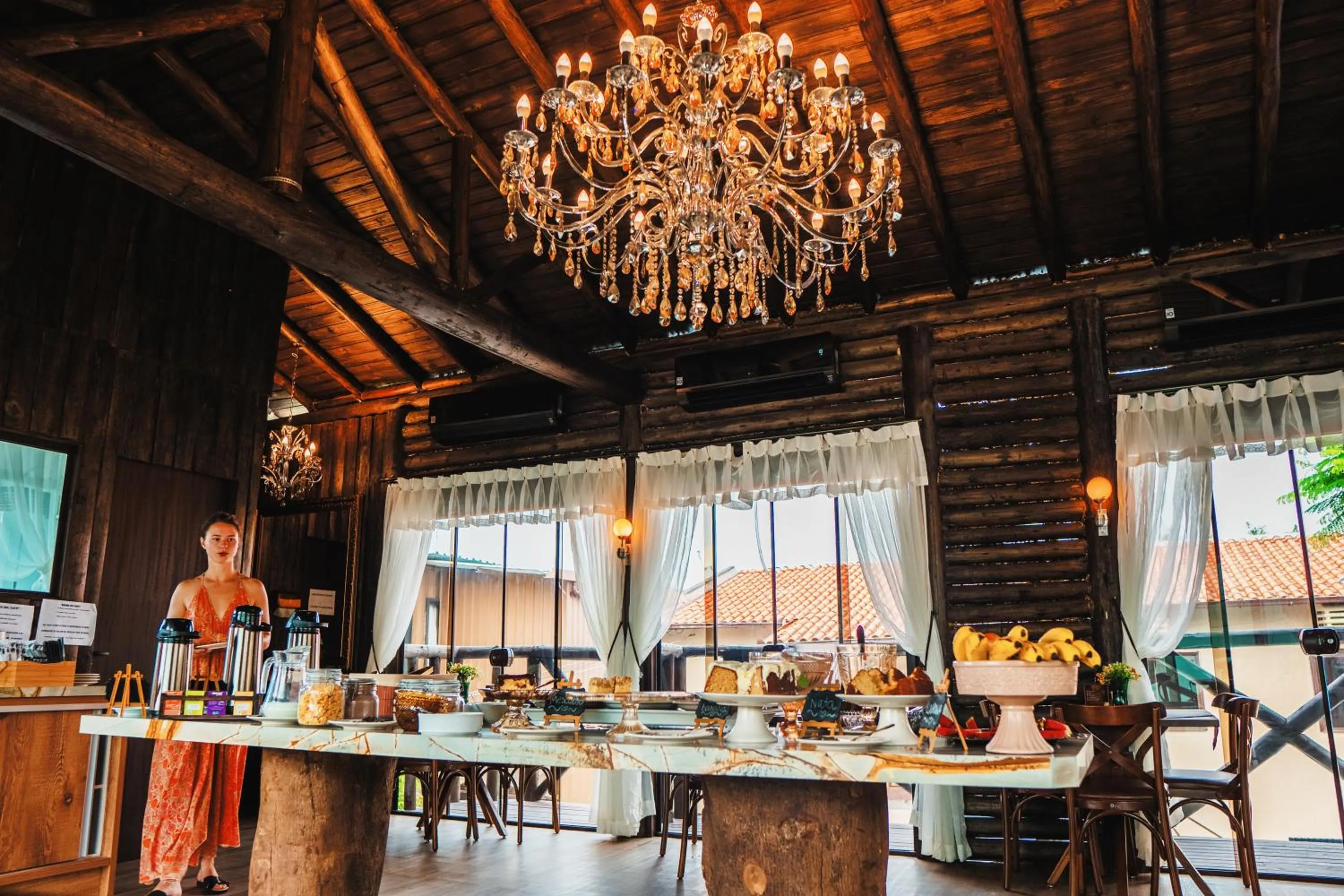 Buffet breakfast in Pousada Recanto do Aconchego