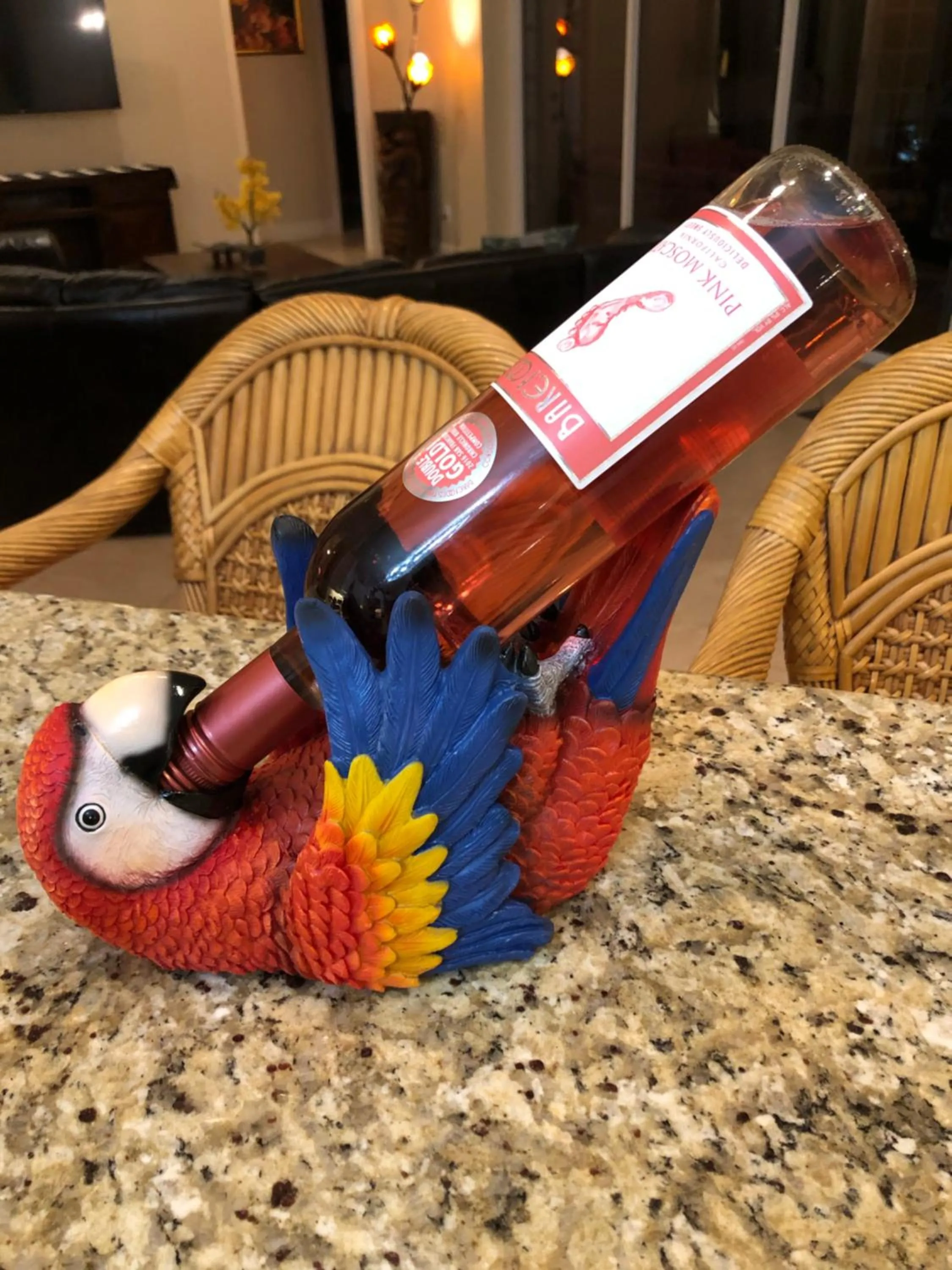 Tiki Paradise House & pool - 10 min to Beach!