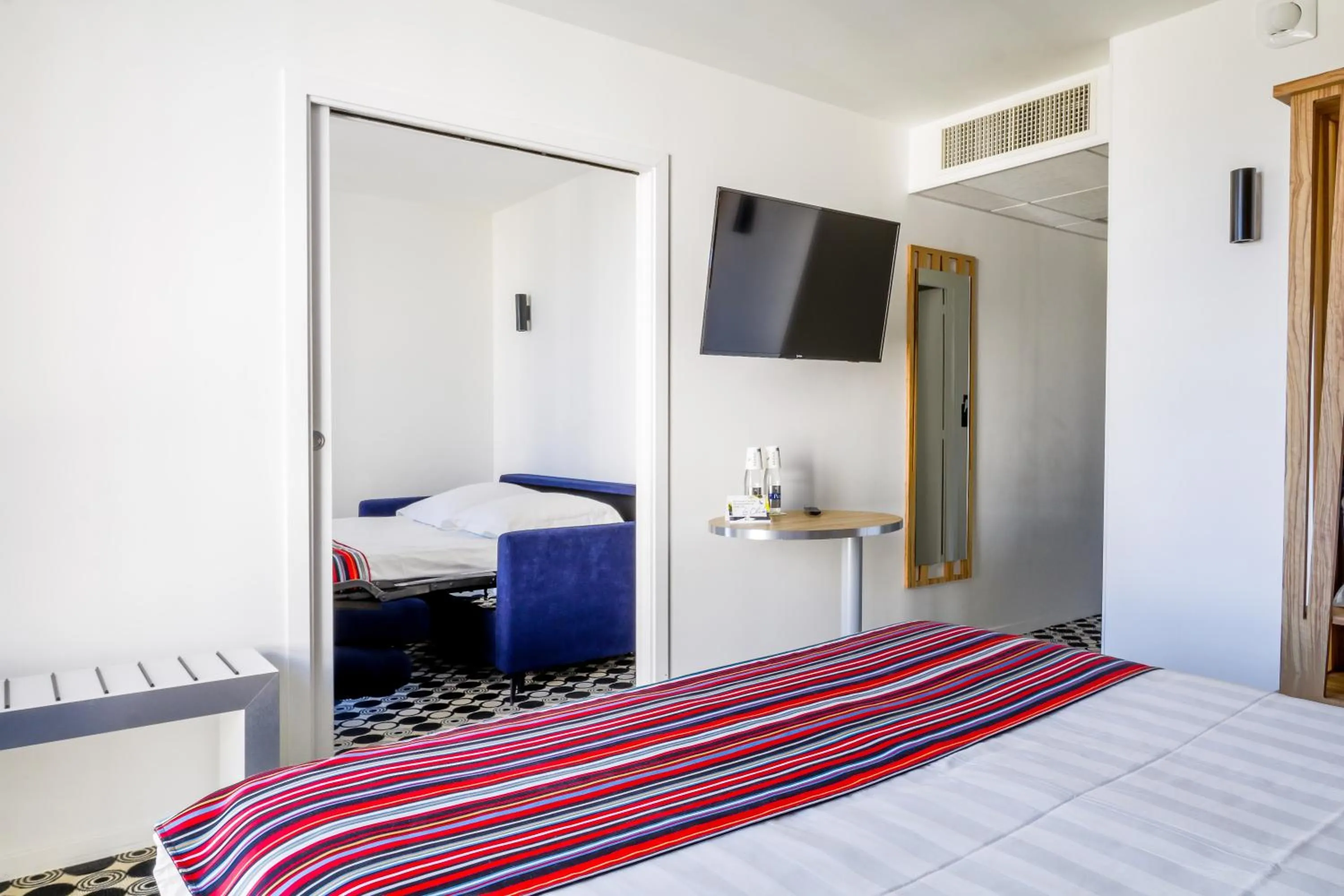 Bed in Akena Nantes Rezé Aéroport