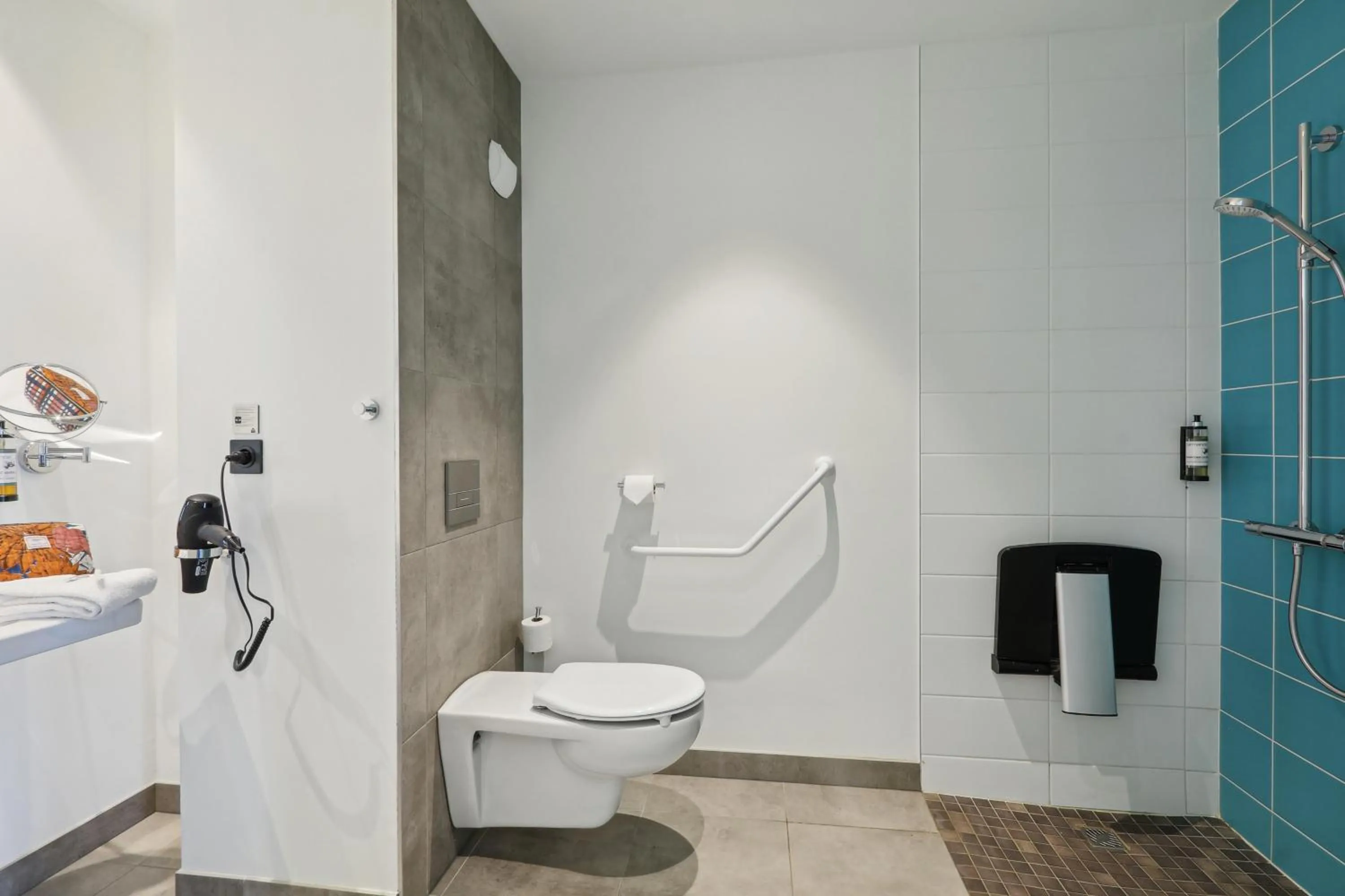 acessibility in Akena Nantes Rezé Aéroport