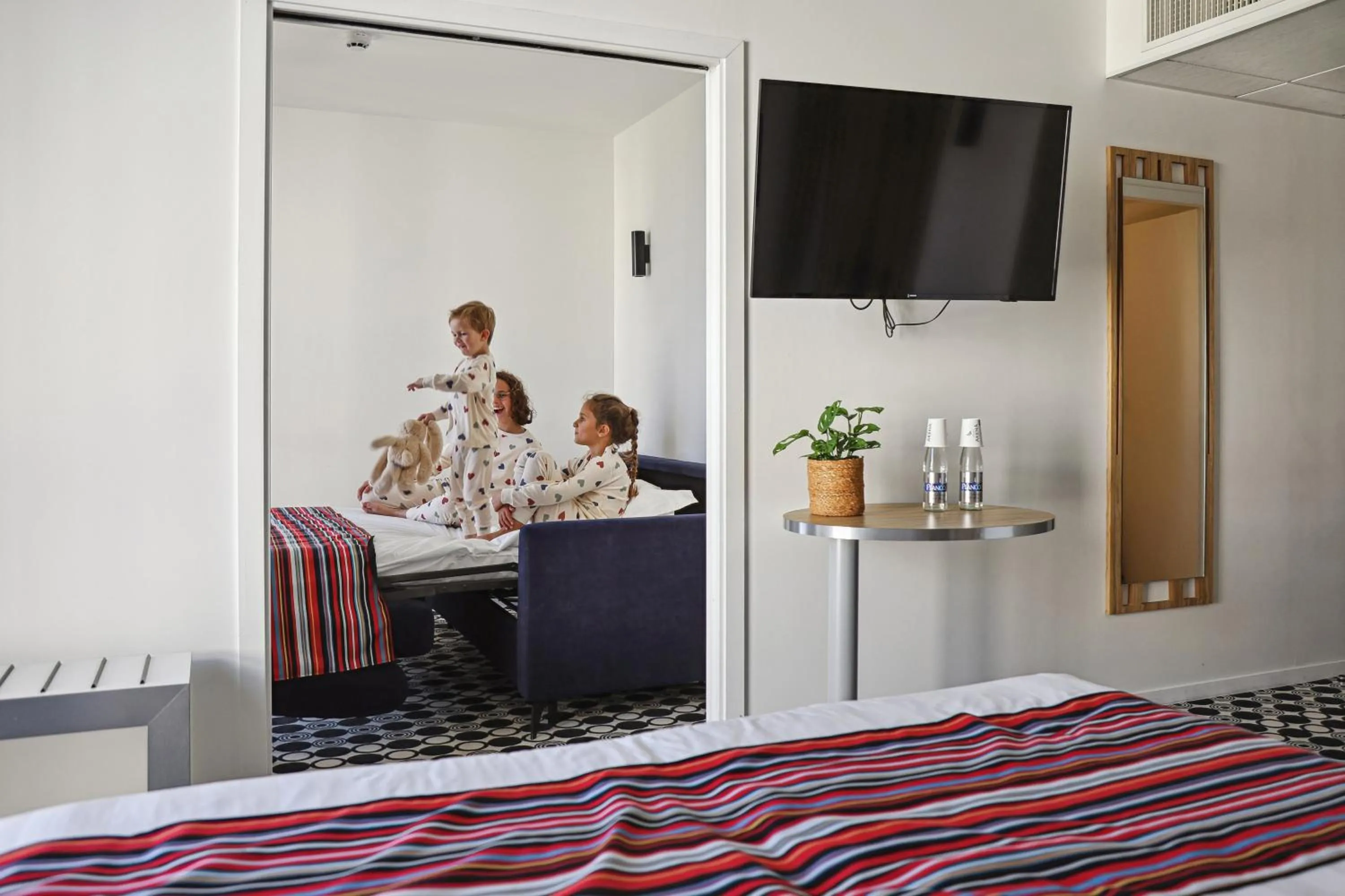 Bed in Akena Nantes Rezé Aéroport