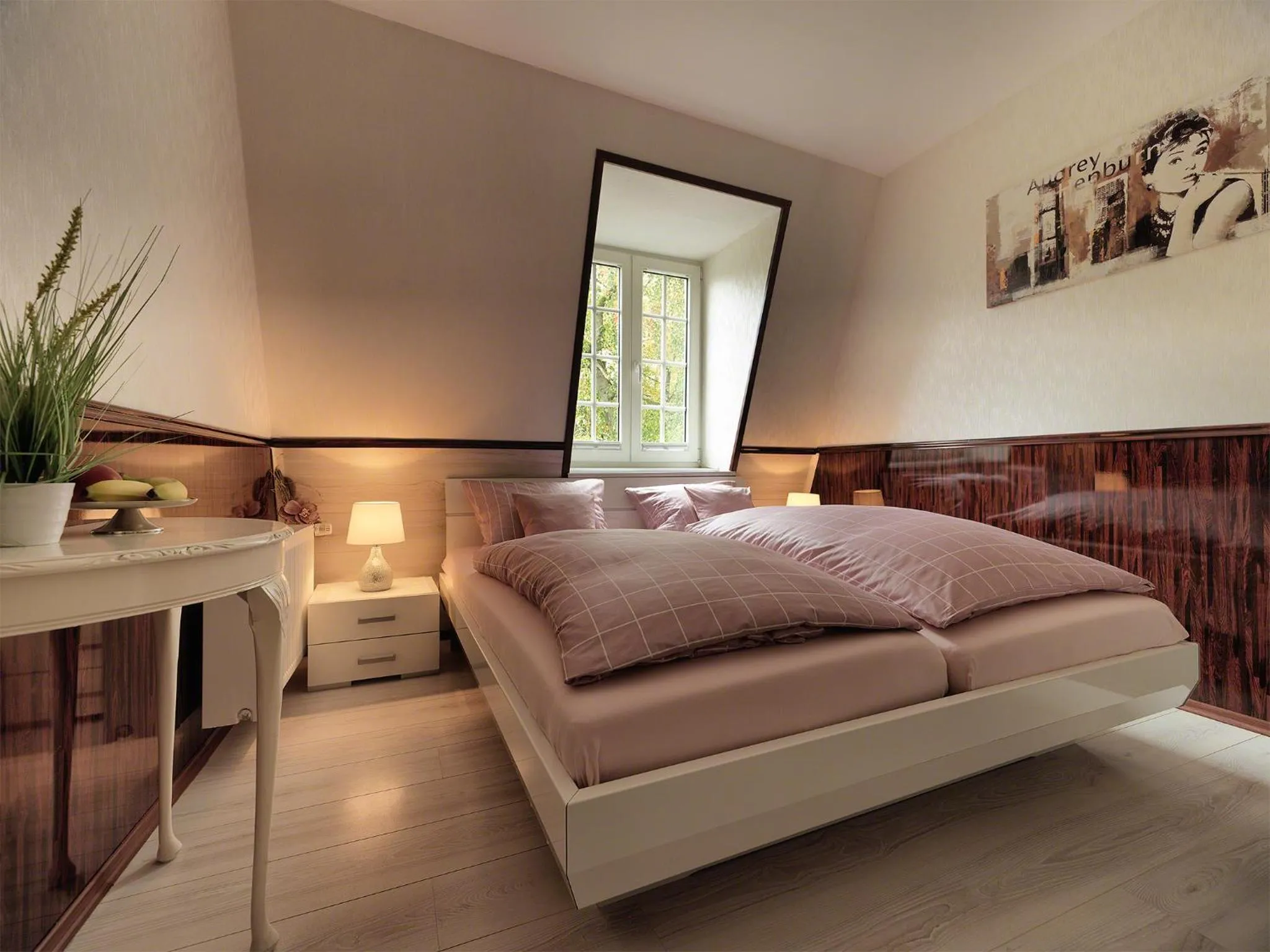 Photo of the whole room, Bed in Parkhotel Wienburg Münster