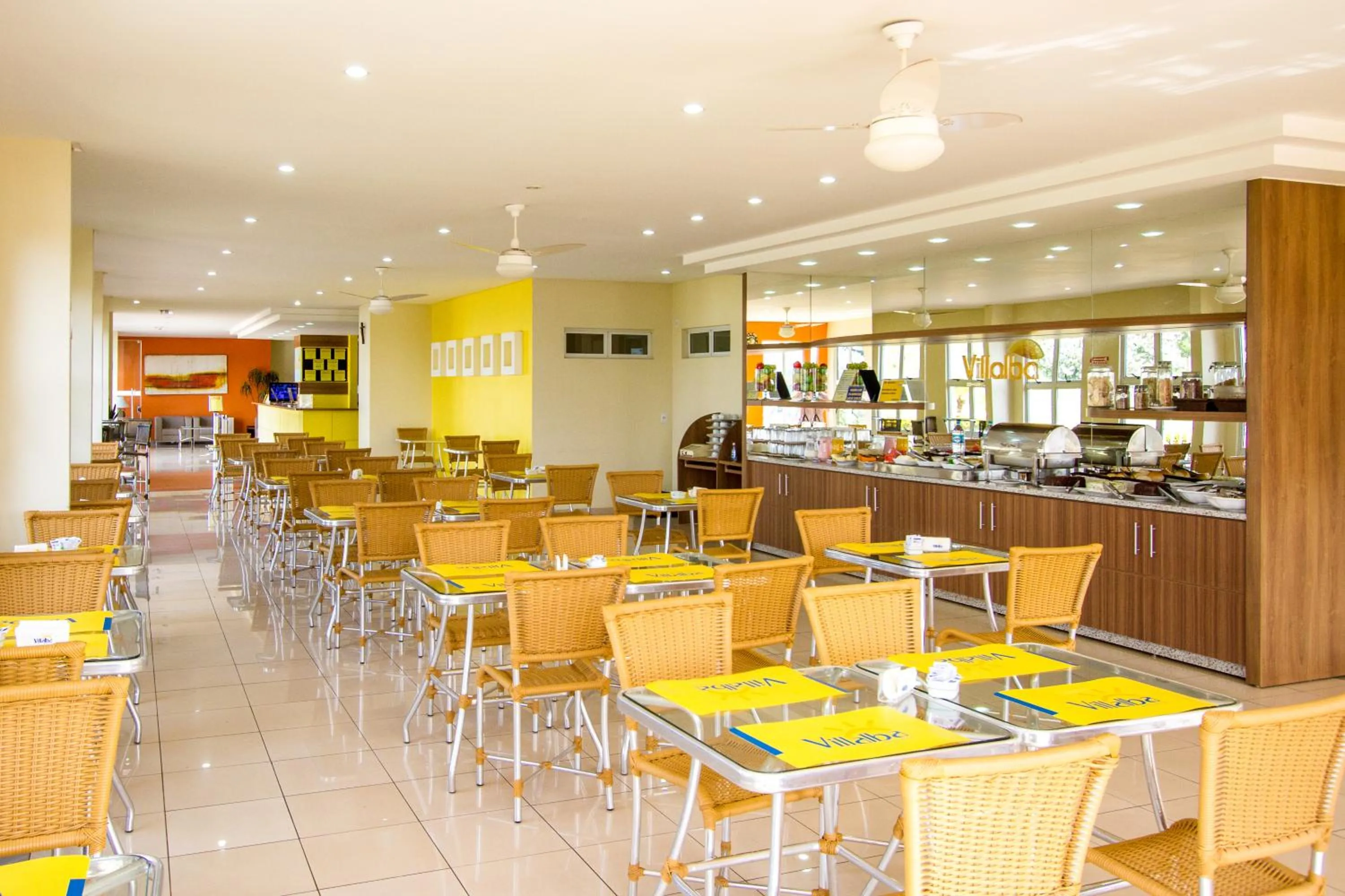 Restaurant/places to eat in Villalba Hoteis