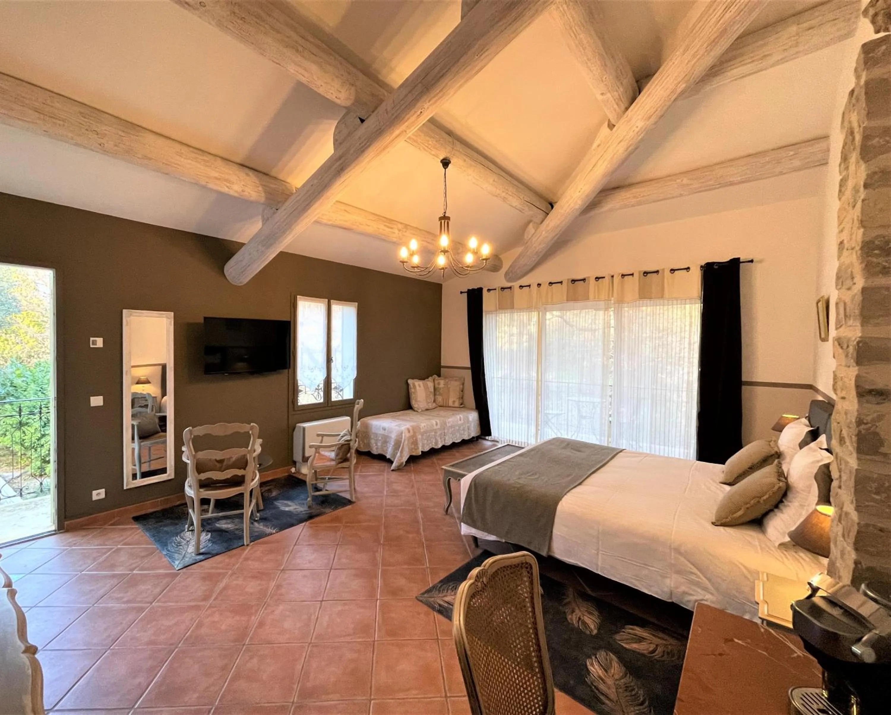 Bedroom, Bed in Le Mas Carré Séguret