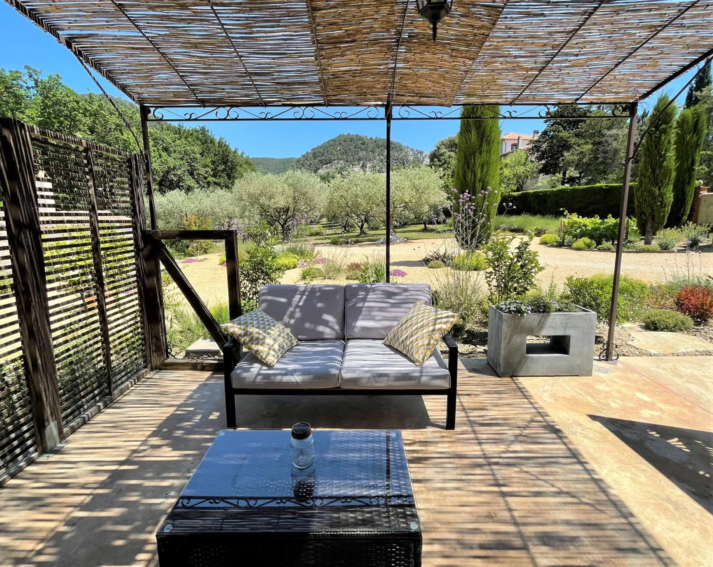 View (from property/room) in Le Mas Carré Séguret