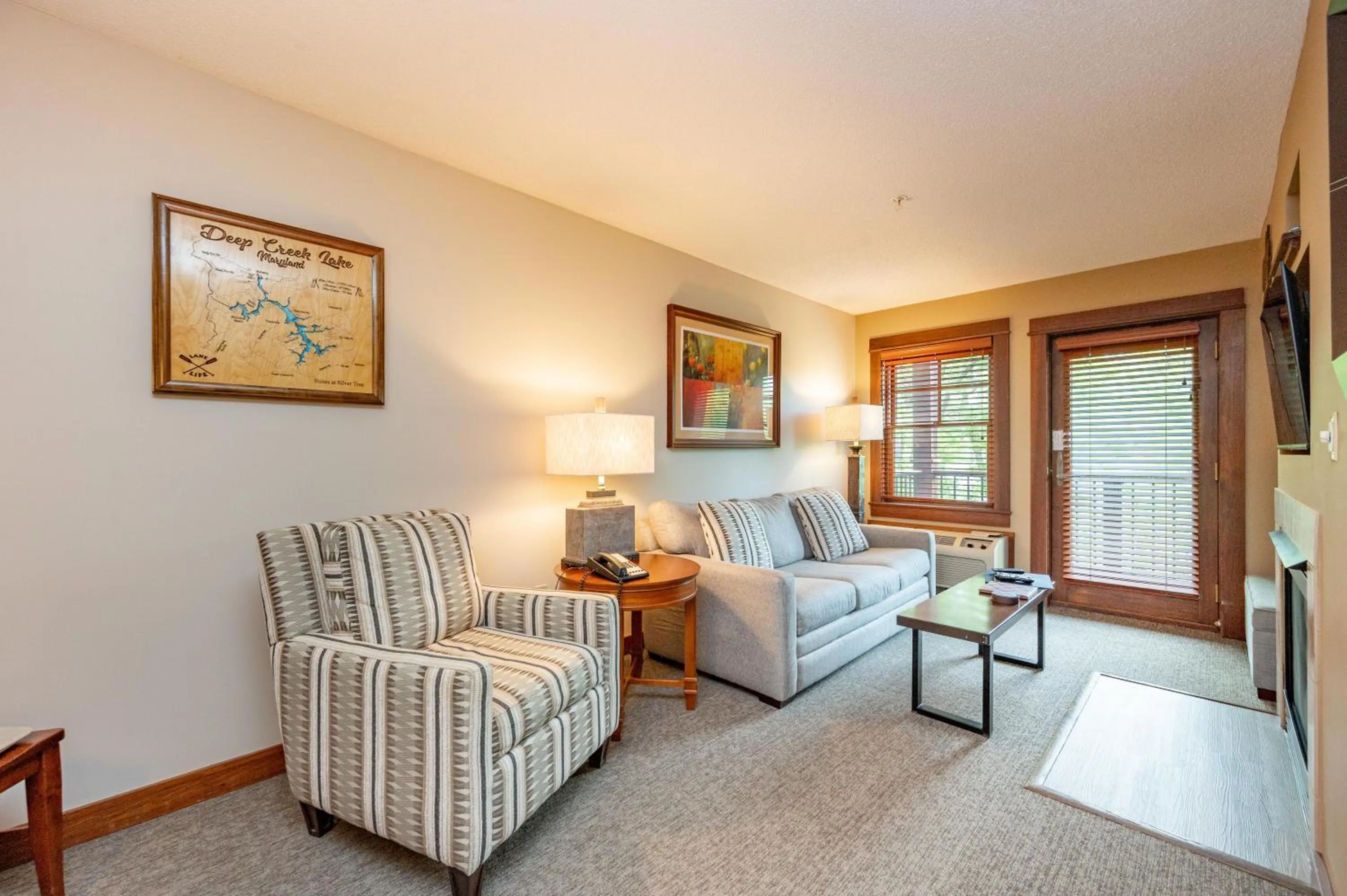 B205 One Bedroom Lake View