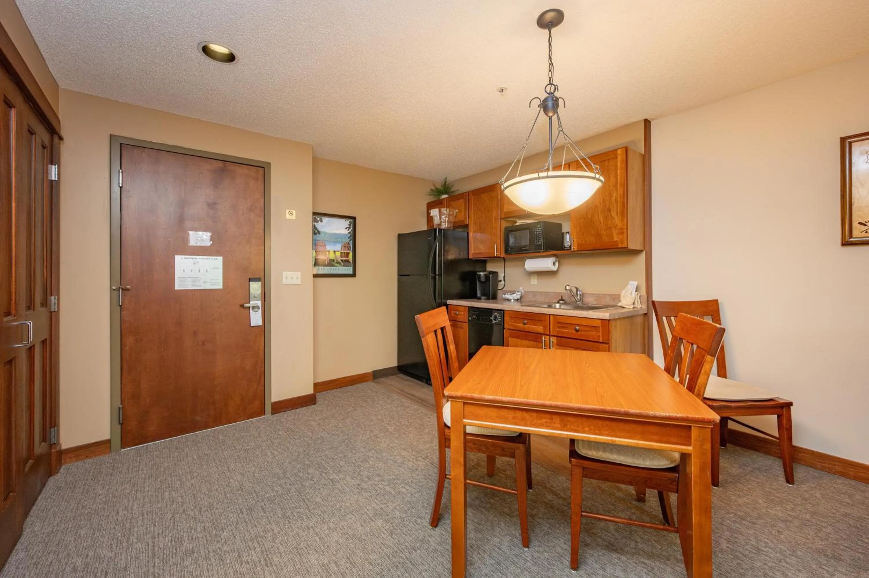 B205 One Bedroom Lake View