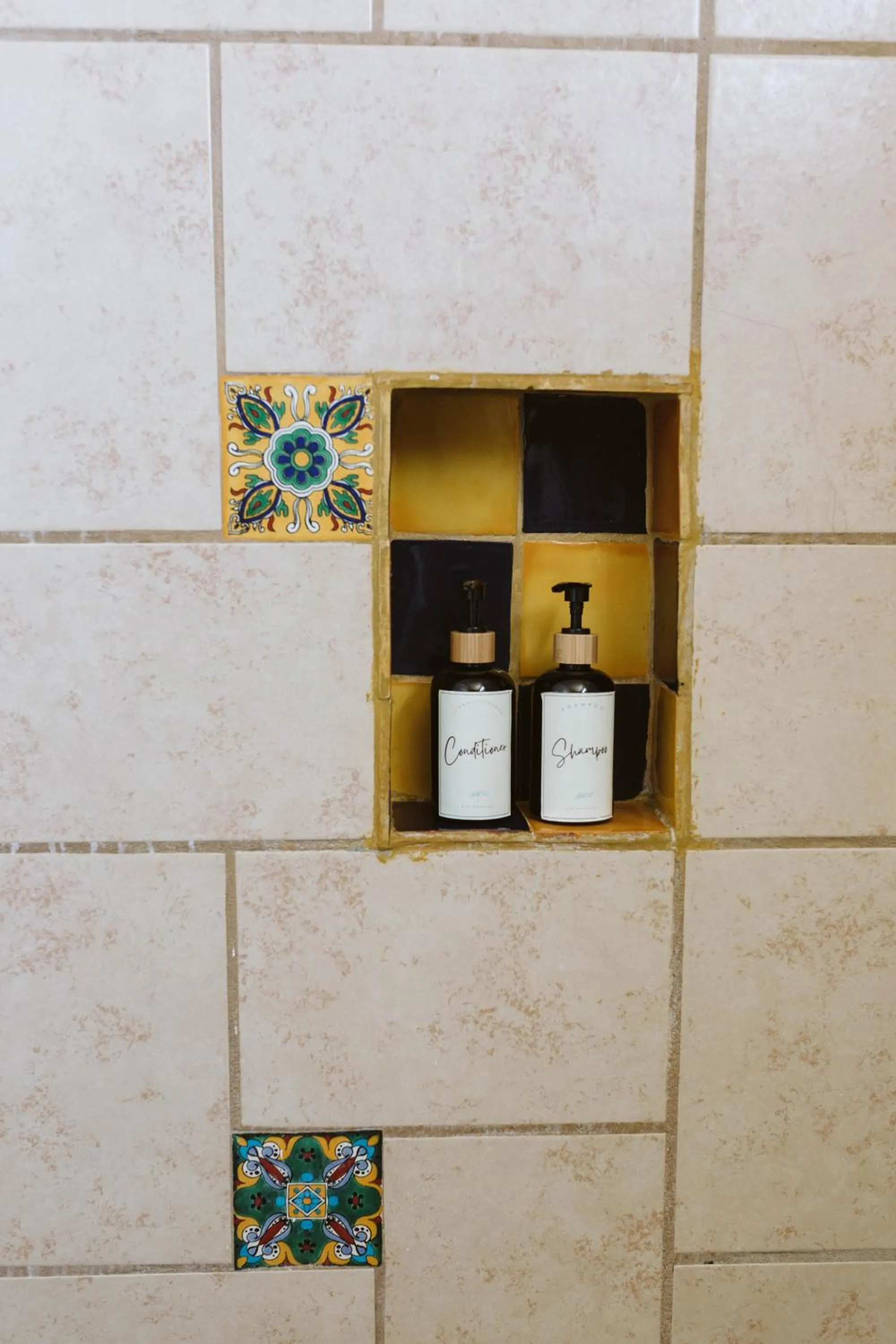 Shower in Olas de Cerritos