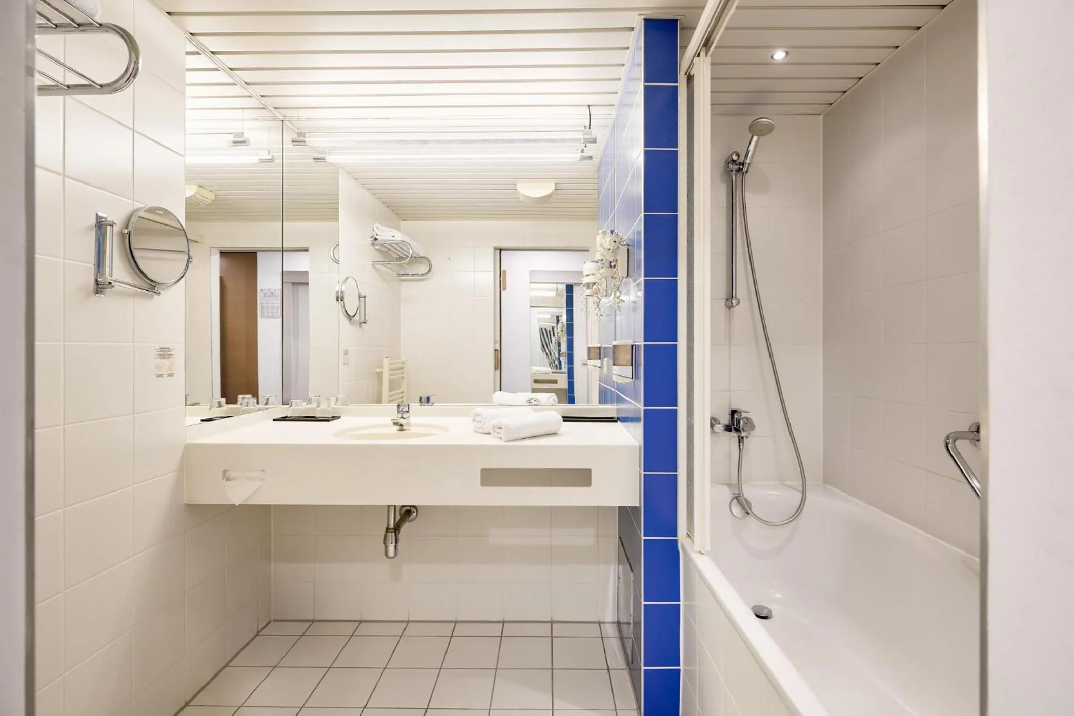 Bathroom in Hotel Strudlhof Vienna