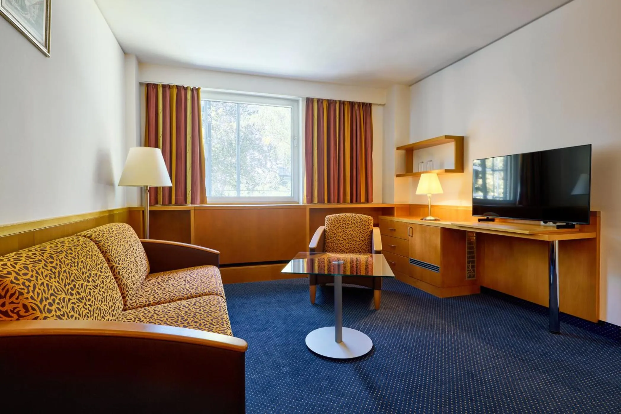 Seating area in Hotel Strudlhof Vienna