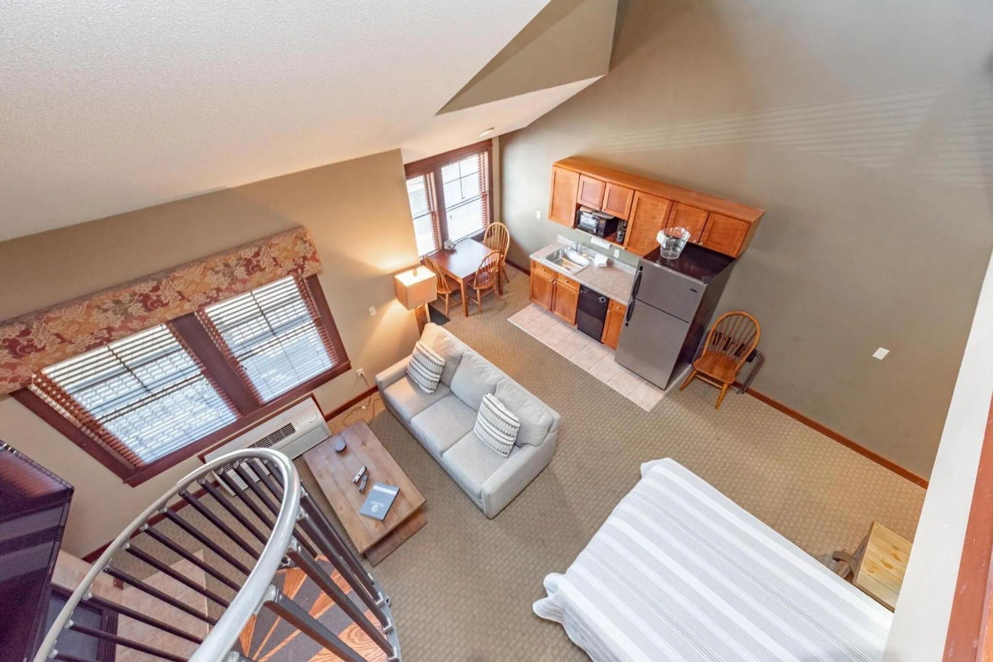 A304 Studio & Loft Standard View