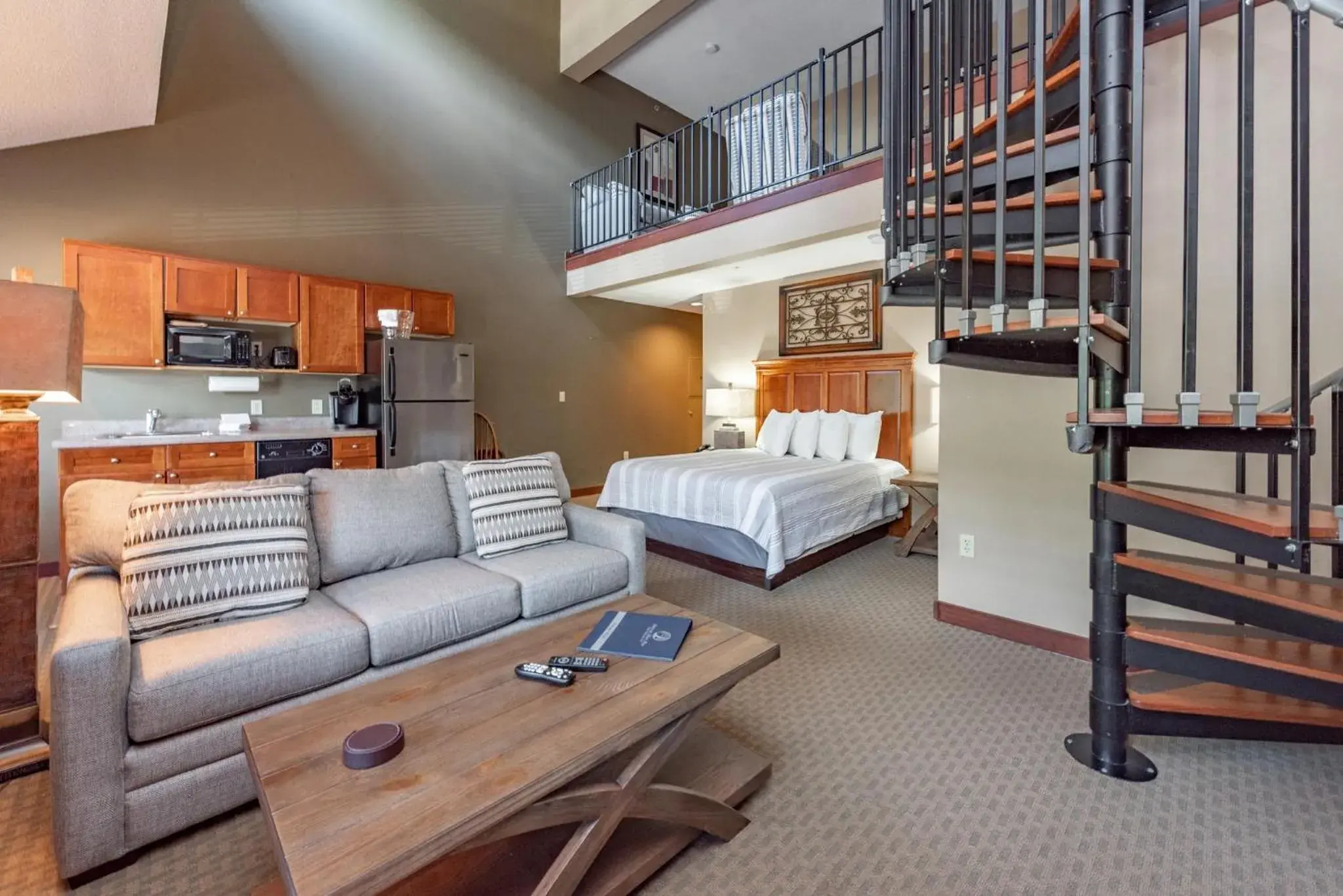 A304 Studio & Loft Standard View A304 Studio & Loft Standard View