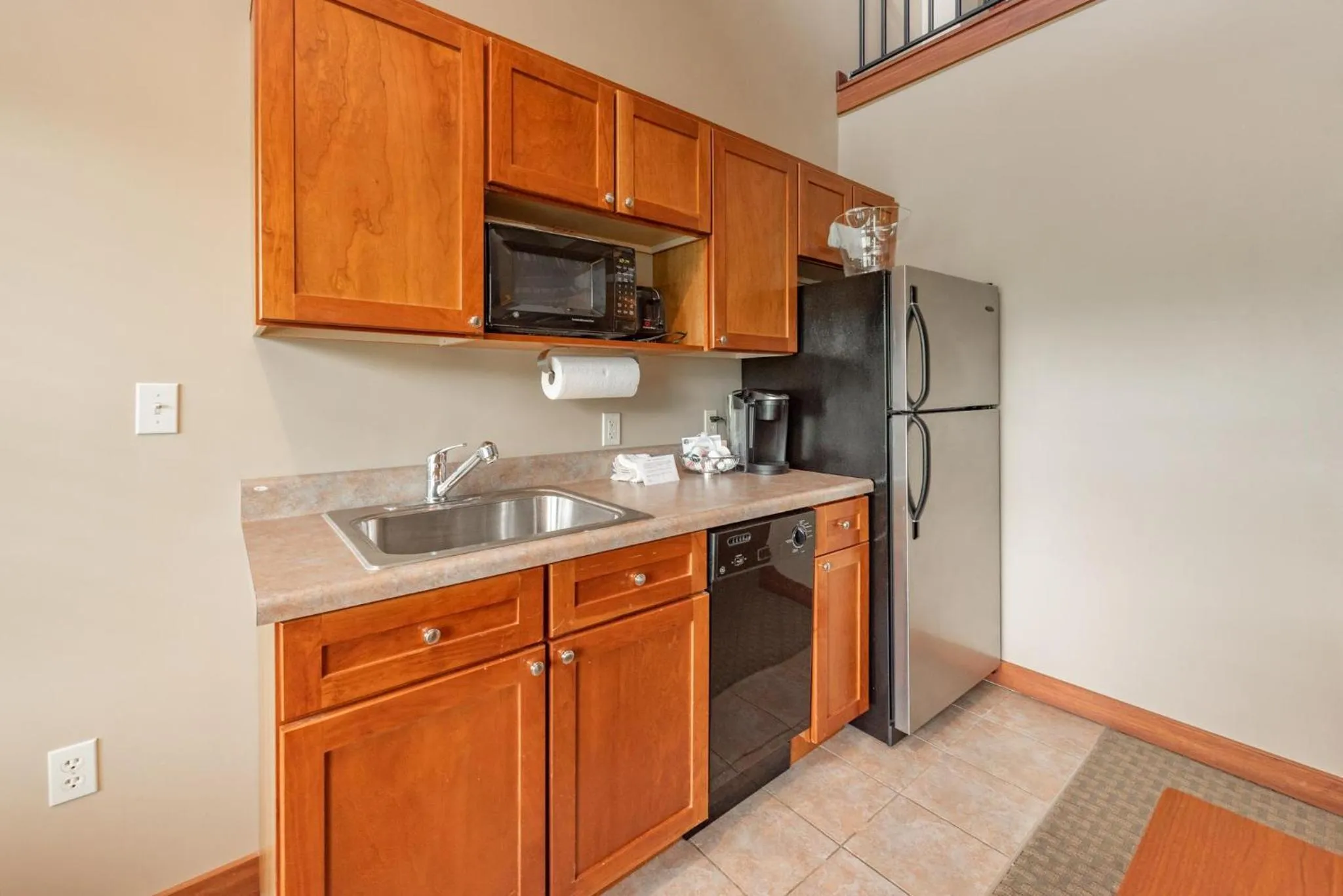 A305 Studio & Loft Lake View