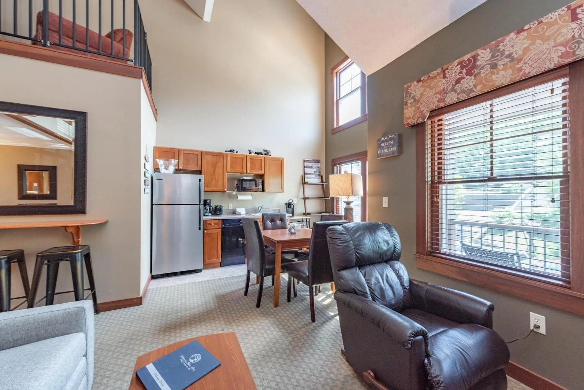 A308 Studio & Loft Standard View