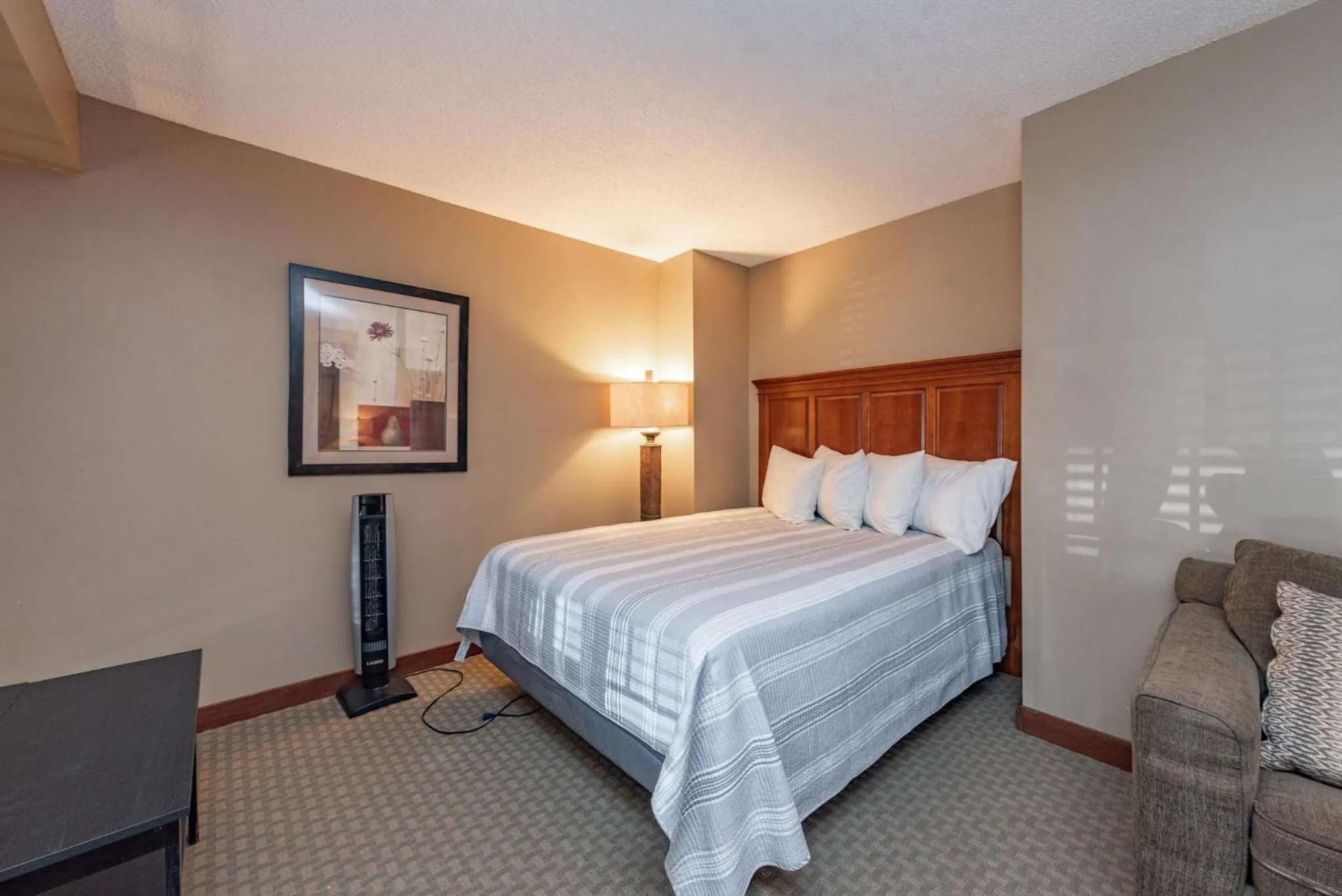 Bed in A308 Studio & Loft Standard View