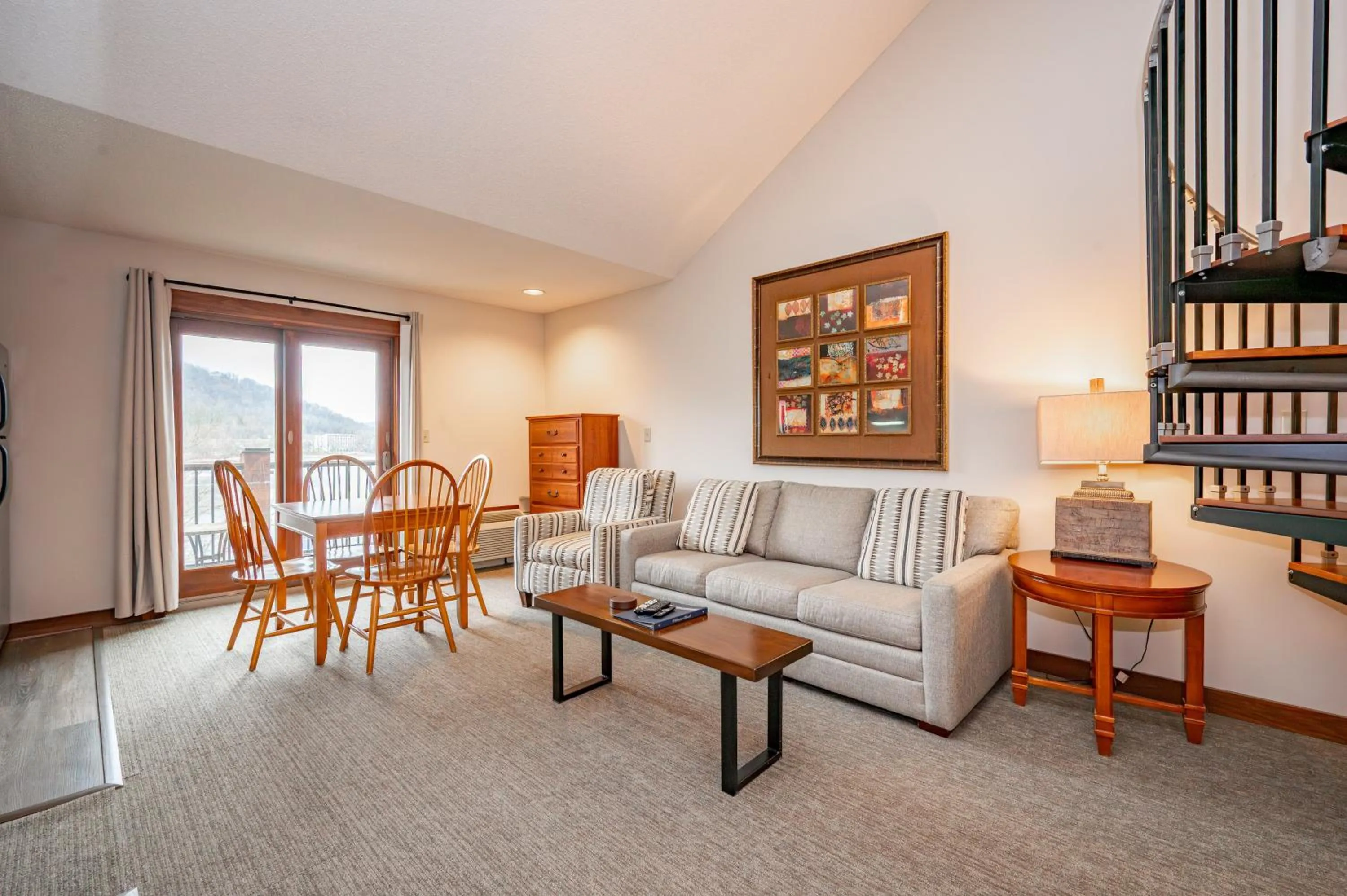 A309 Studio & Loft Lake View