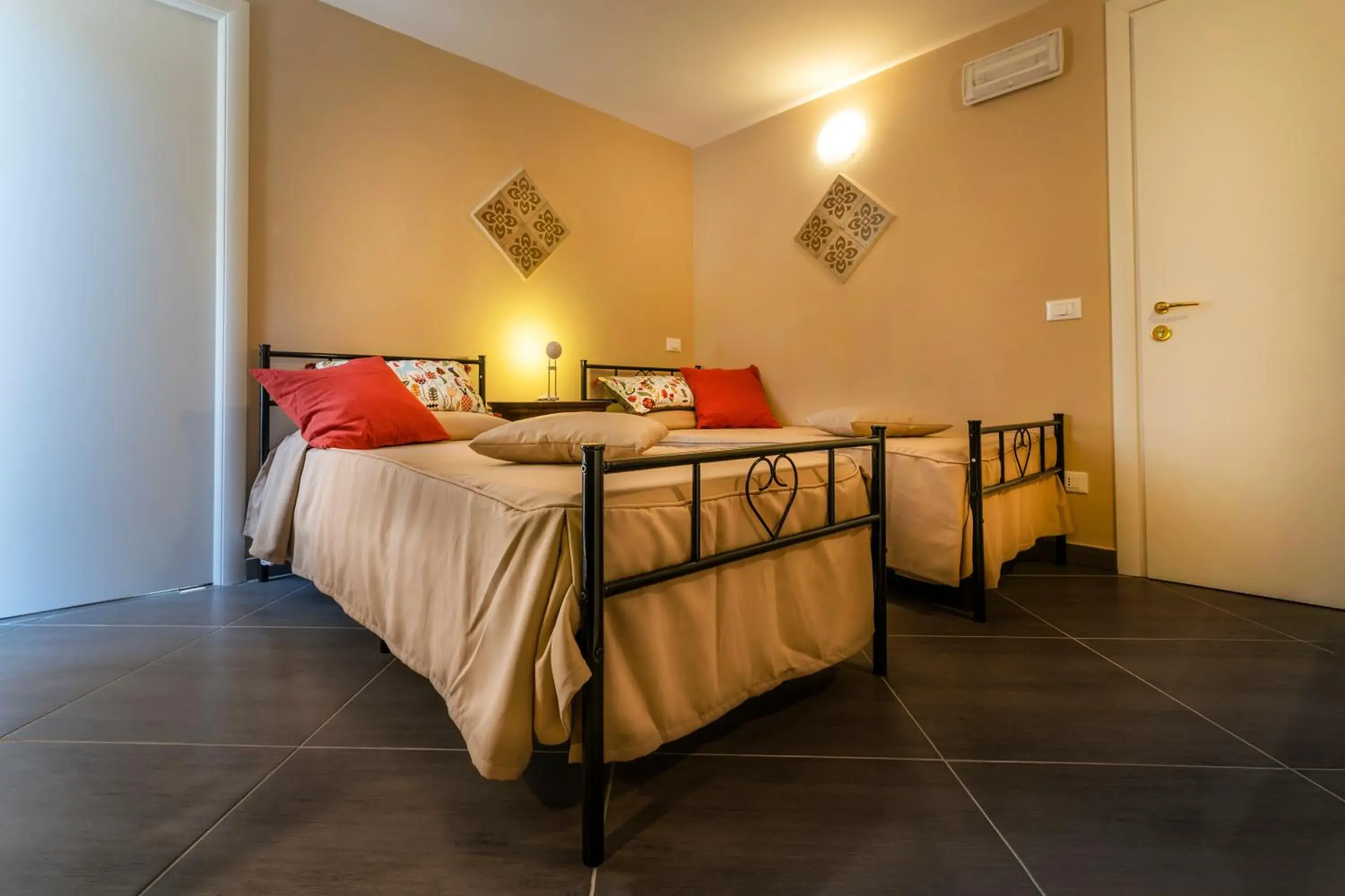 Deluxe Double or Twin Room in Villa San Lorenzo Deluxe Double or Twin Room in Villa San Lorenzo