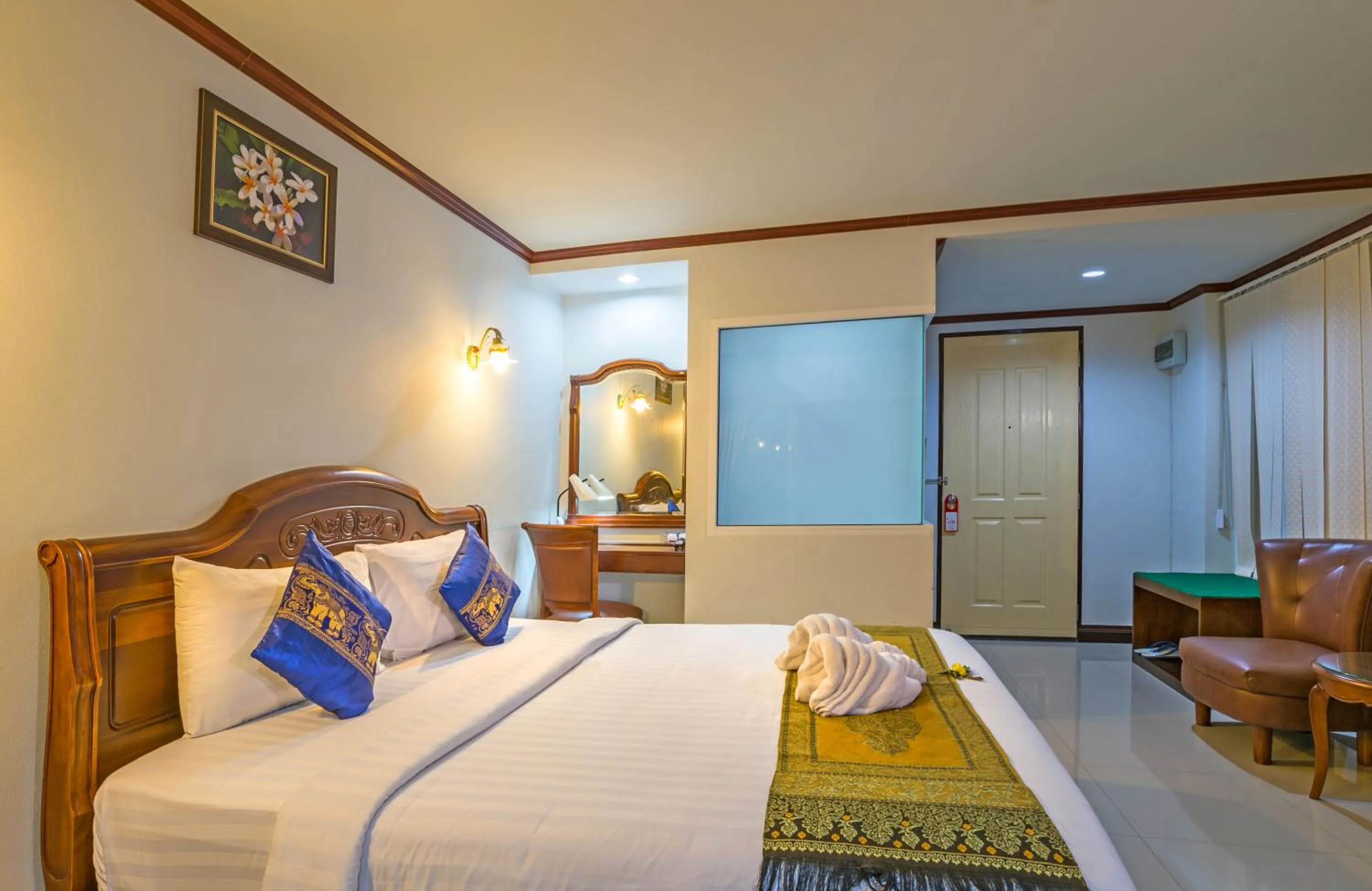 Bed in Aonang Silver Orchid Resort