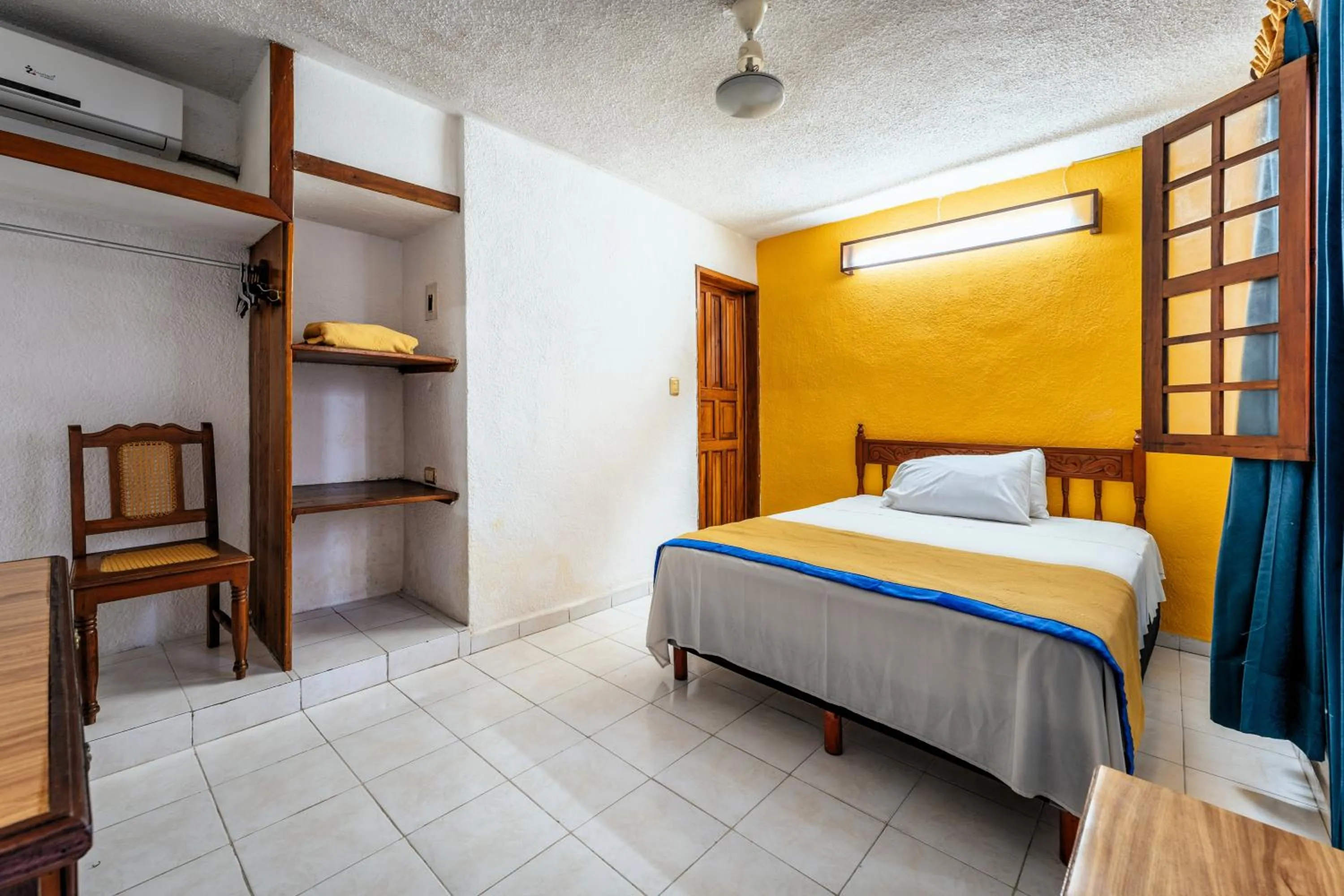 Photo of the whole room, Bed in Hotel Santa Lucía