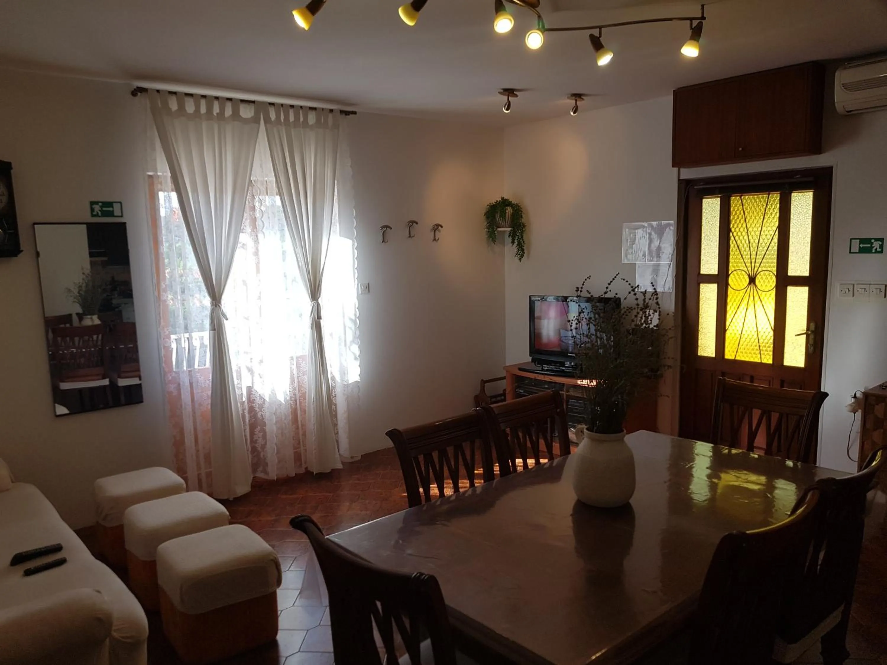 Dining area in Apartments Villa Sonia & Teo Hvar