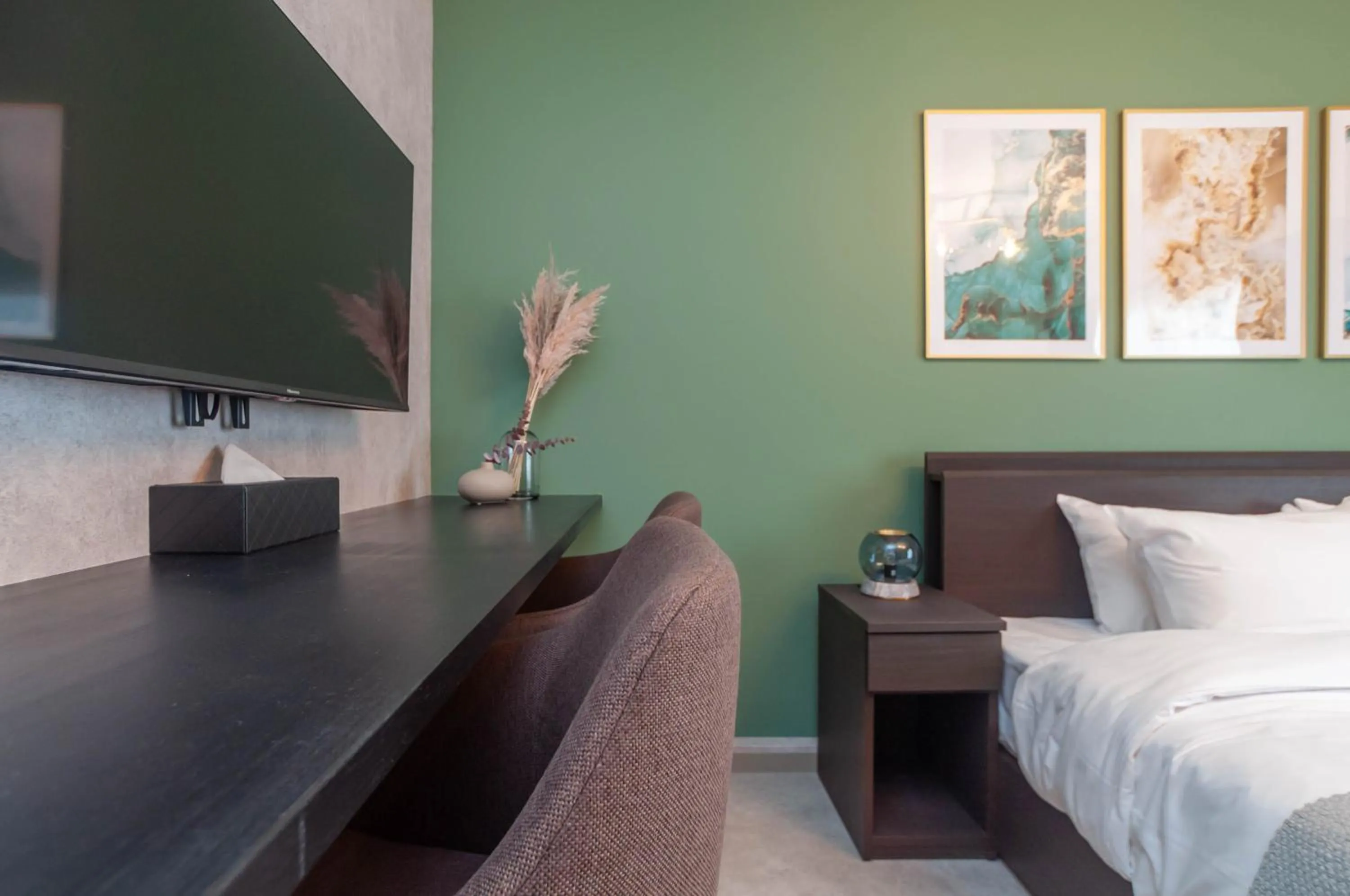 TV and multimedia, Bed in Rusutsu Grand Cabin