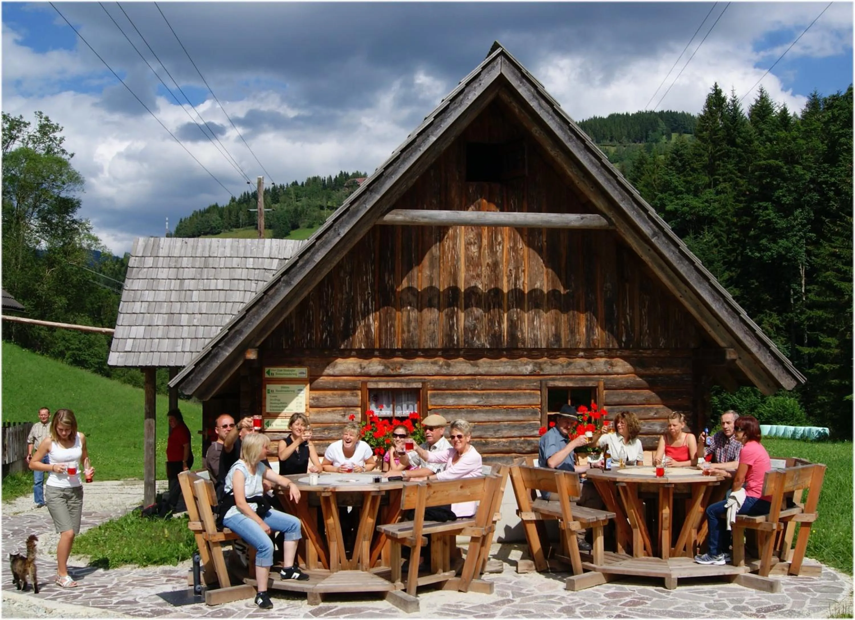 People in Landhotel-Restaurant Willingshofer