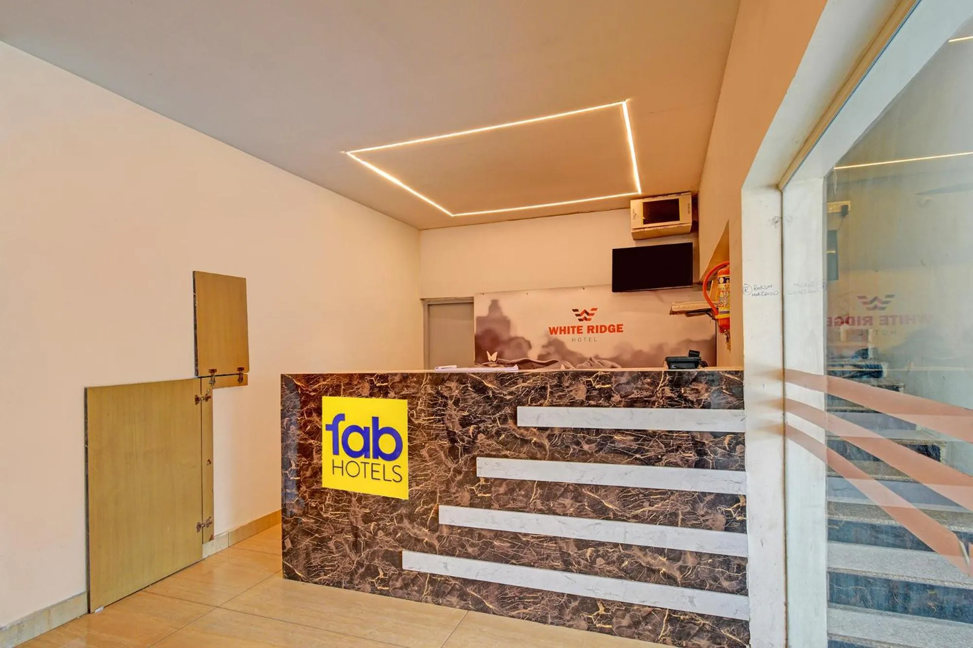 Lobby or reception in FabHotel White Ridge LB Nagar