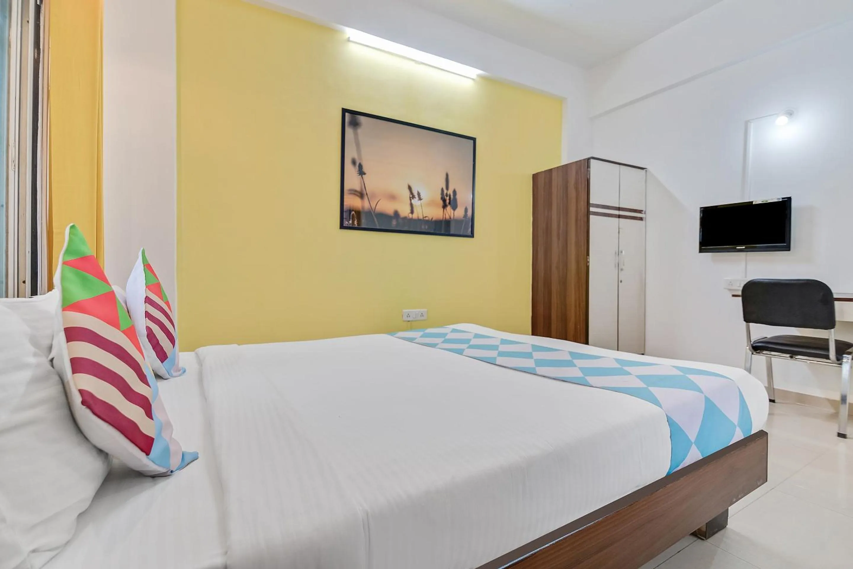 Bedroom, Bed in Super Hotel O Pioneer