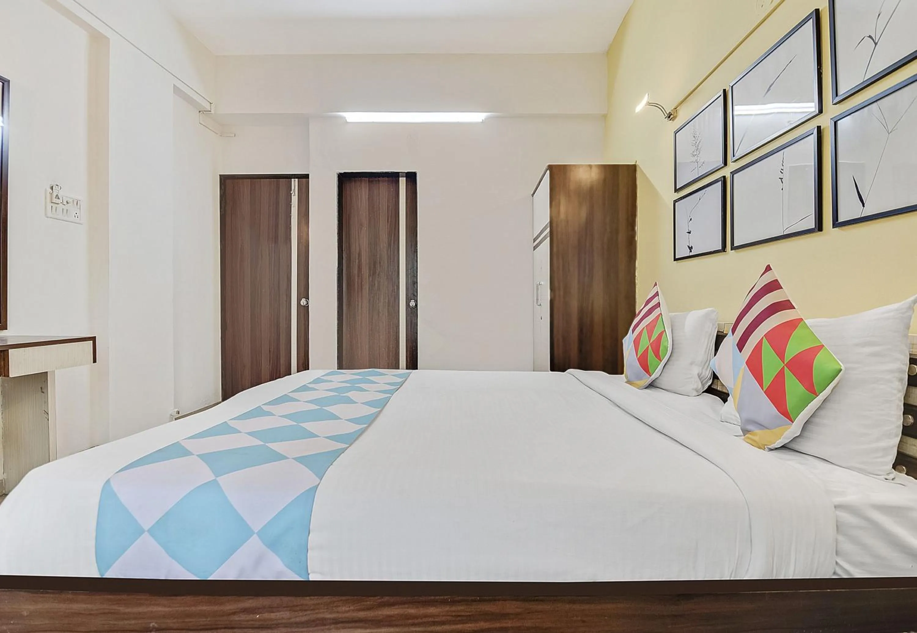 Bedroom, Bed in Super Hotel O Pioneer