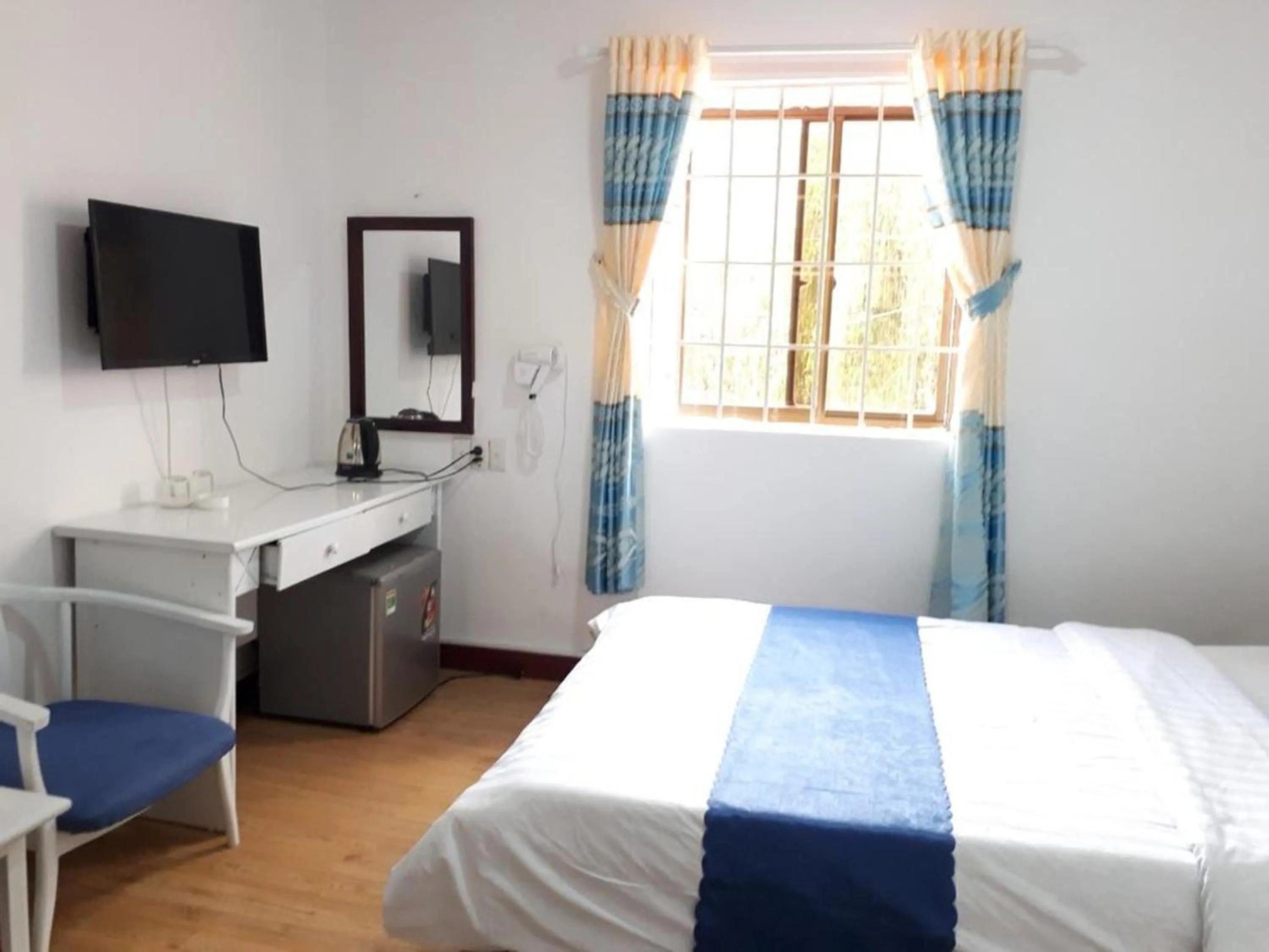 Photo of the whole room, Bed in Duong Sat Hotel