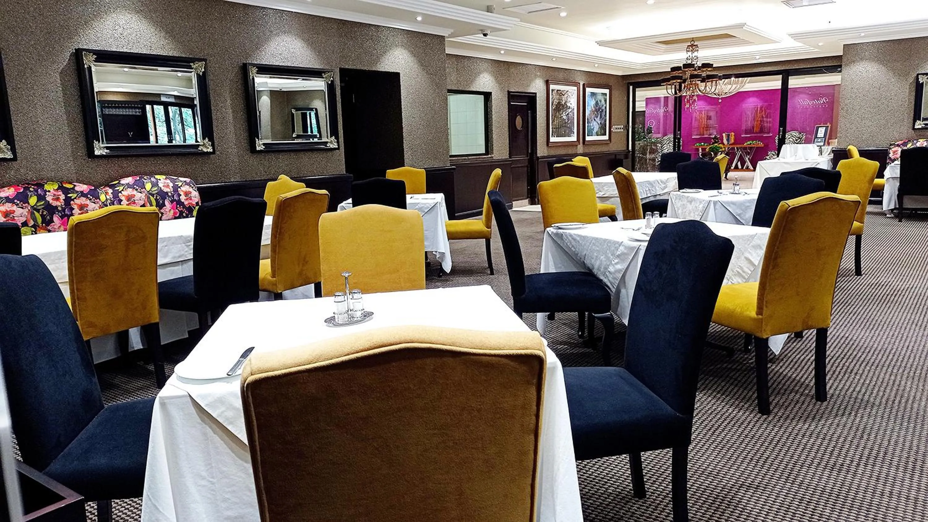 Restaurant/places to eat in Sparkling Water Hotels & Spa