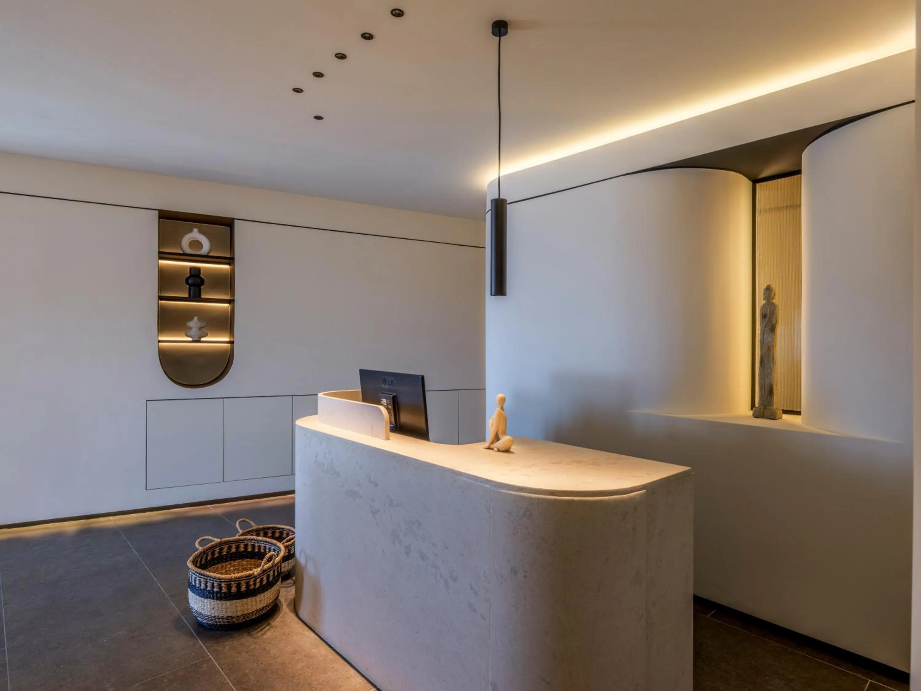 Property building in Yalos Hotel Sunset view Mykonos town private rooms