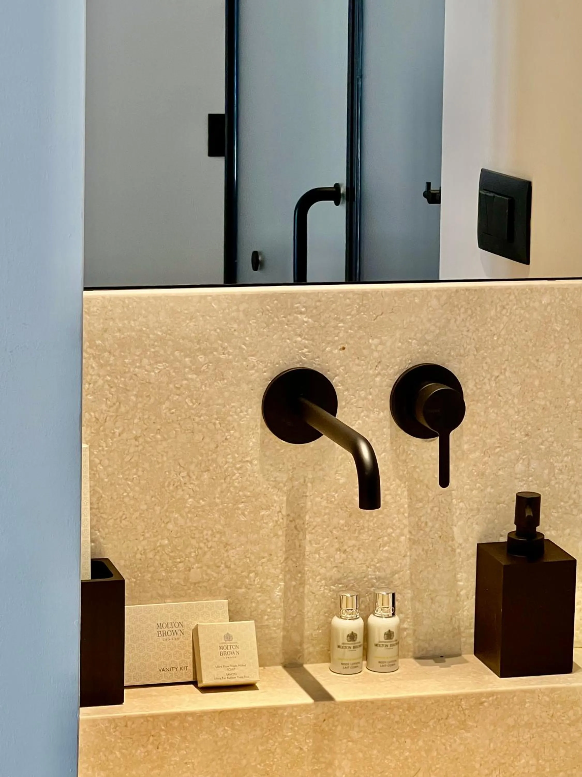 Bathroom in Yalos Hotel Sunset view Mykonos town private rooms