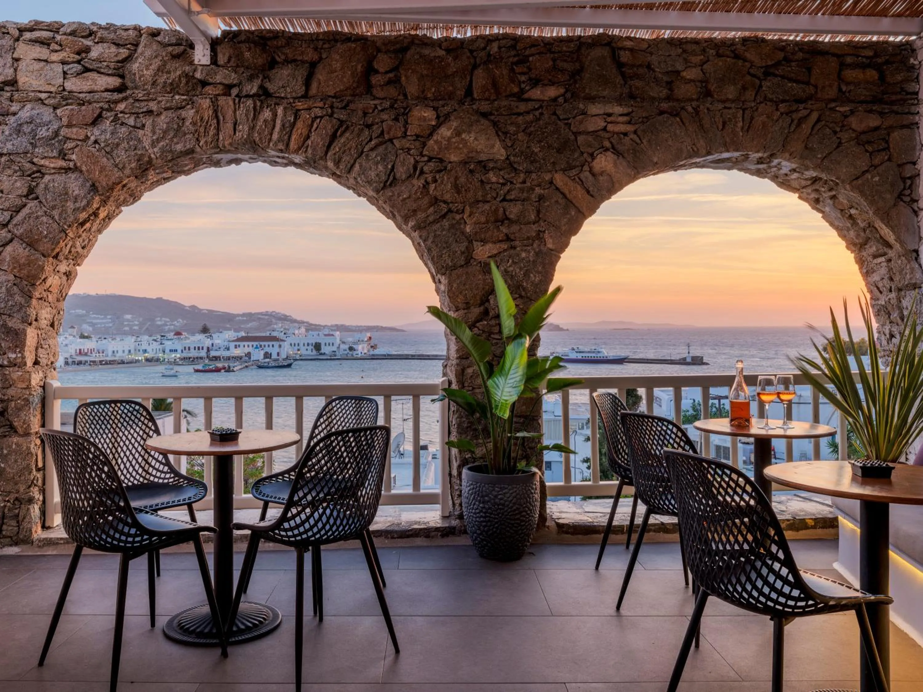 Patio in Yalos Hotel Sunset view Mykonos town private rooms