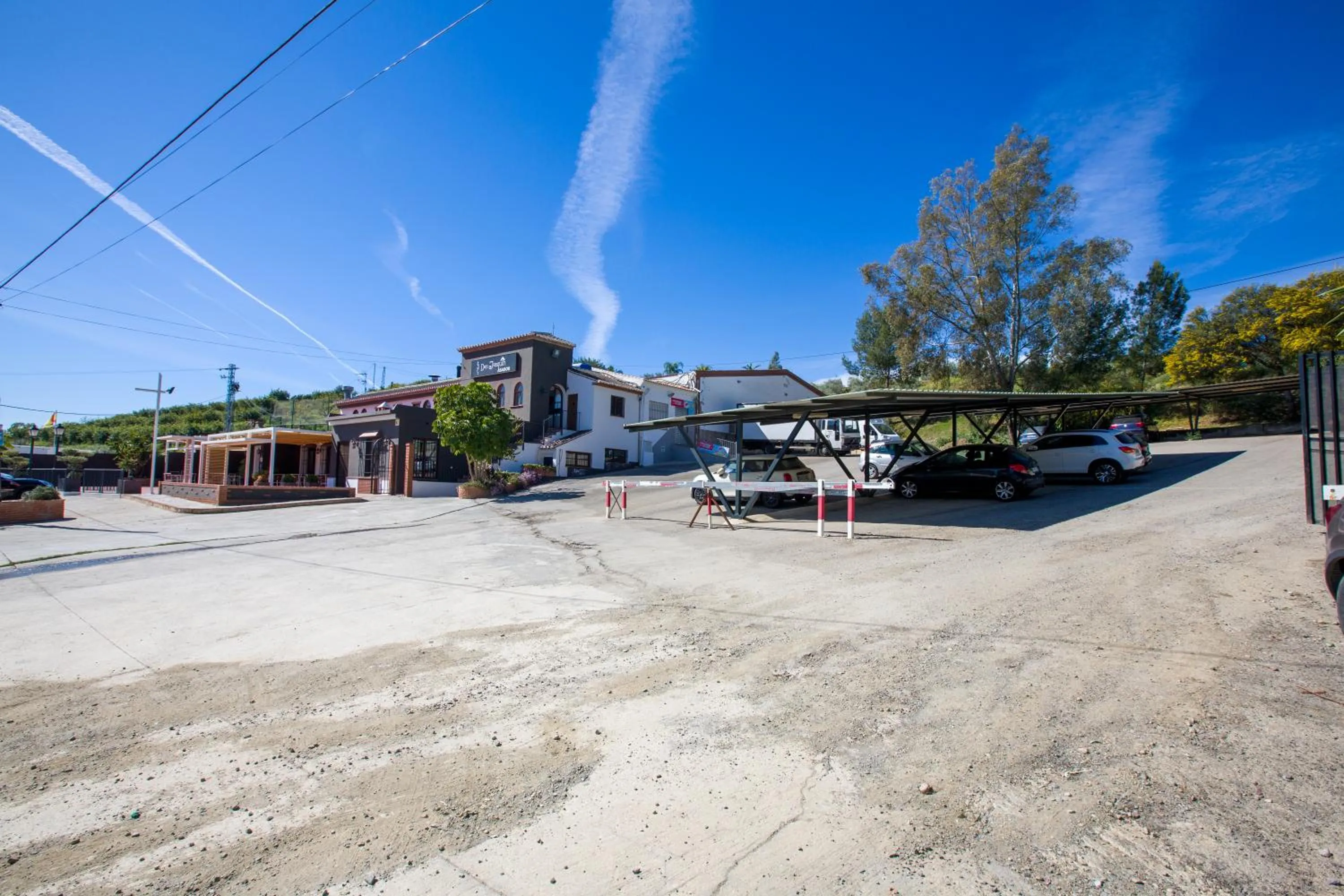 Facade/entrance in Hostal Don Joaquín Alora