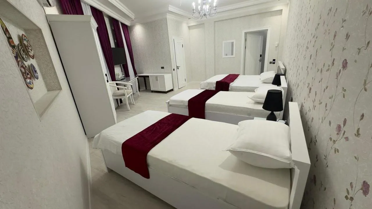 Bed in IZUMRUD PALACE