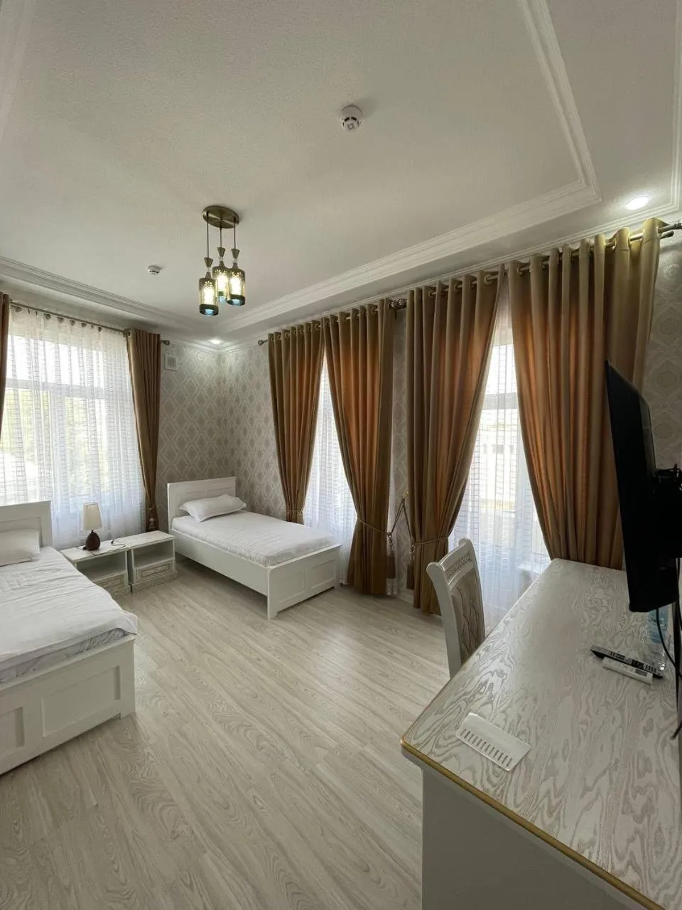 Photo of the whole room, Bed in IZUMRUD PALACE