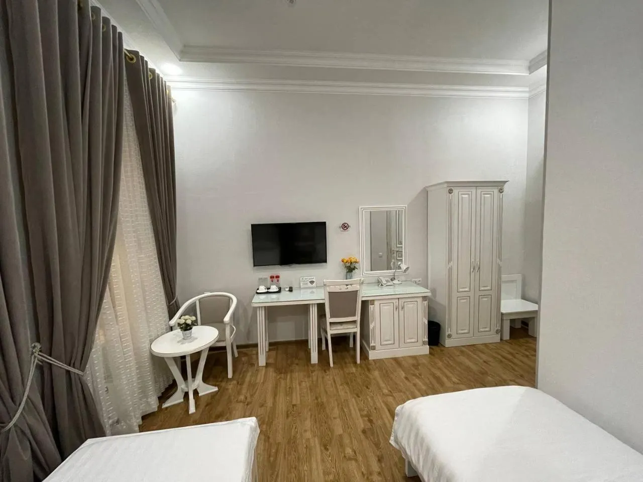 Bed in IZUMRUD PALACE