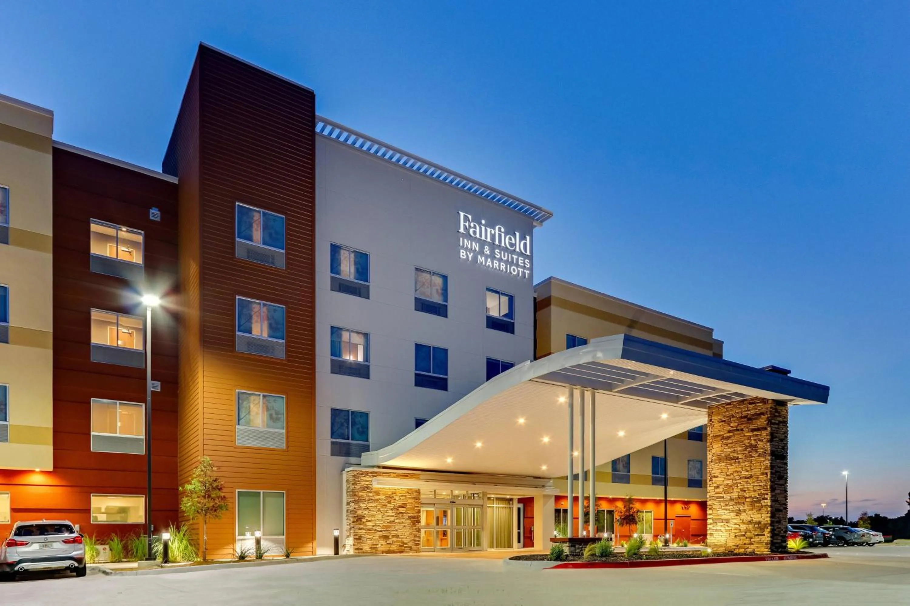 Property building in Fairfield Inn & Suites by Marriott Dallas Love Field