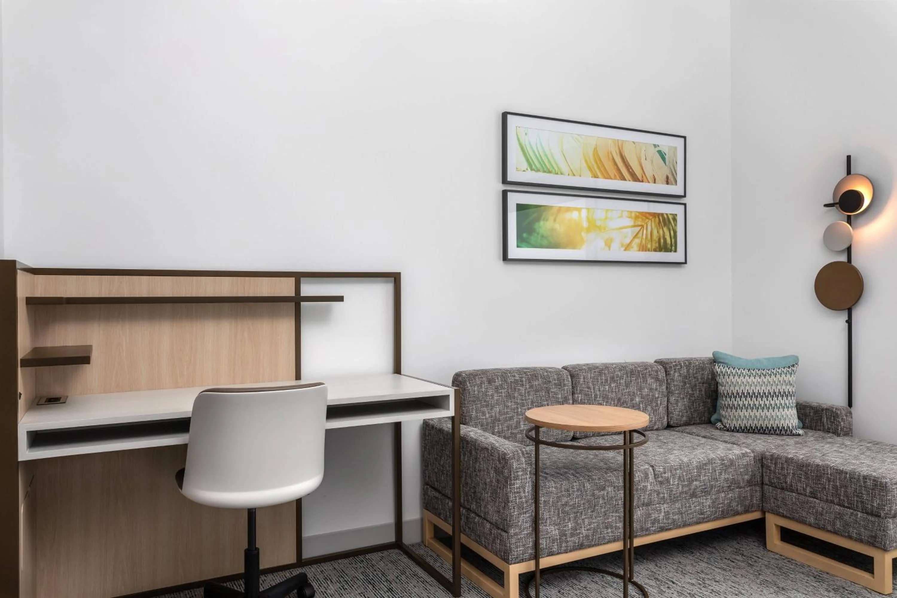 Living room in TownePlace Suites By Marriott Orlando Southwest Near Universal